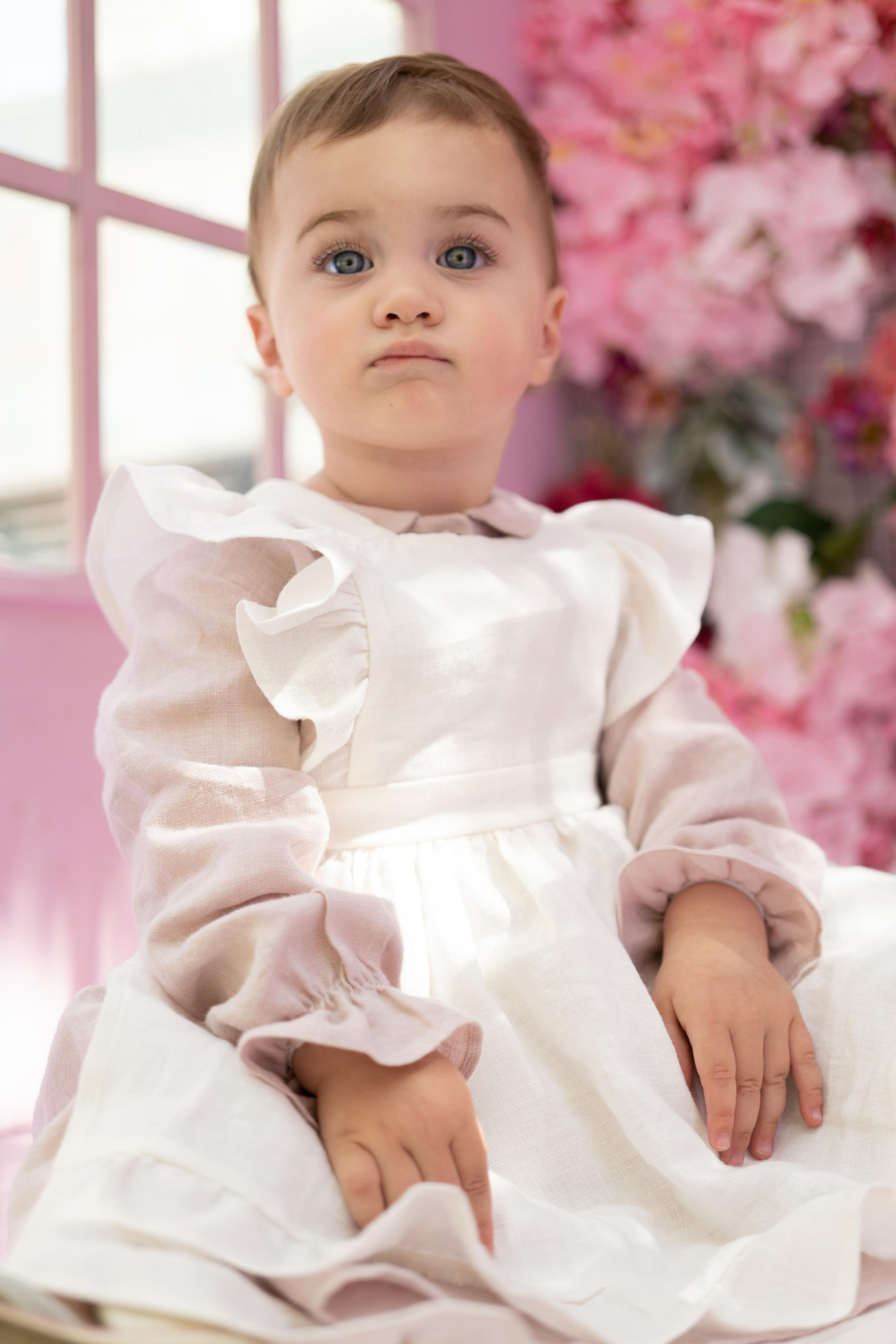 « ange aux yeux bleus ». Photos by Vechkaeva