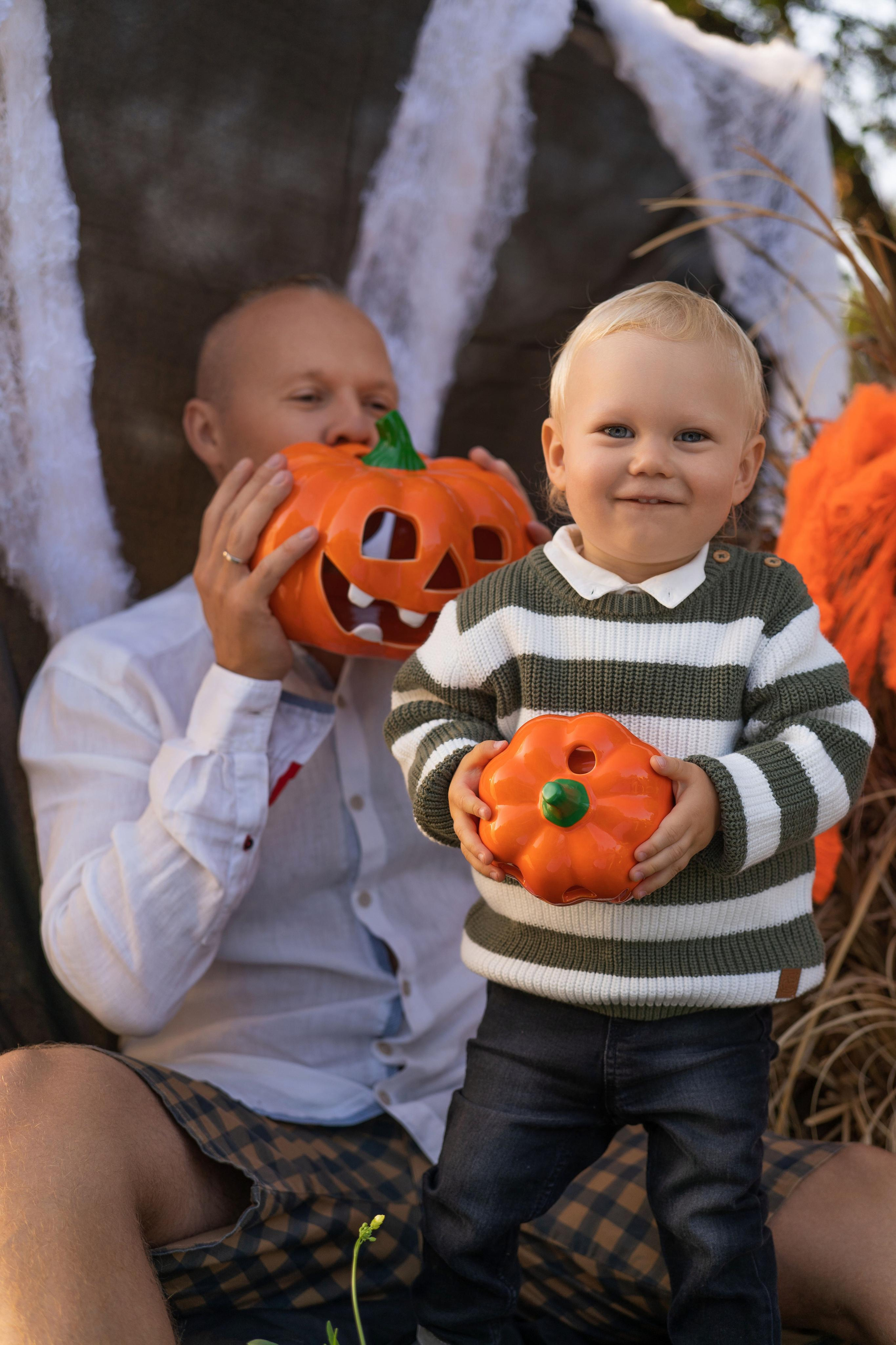 « voici Halloween! ». Photos by Vechkaeva