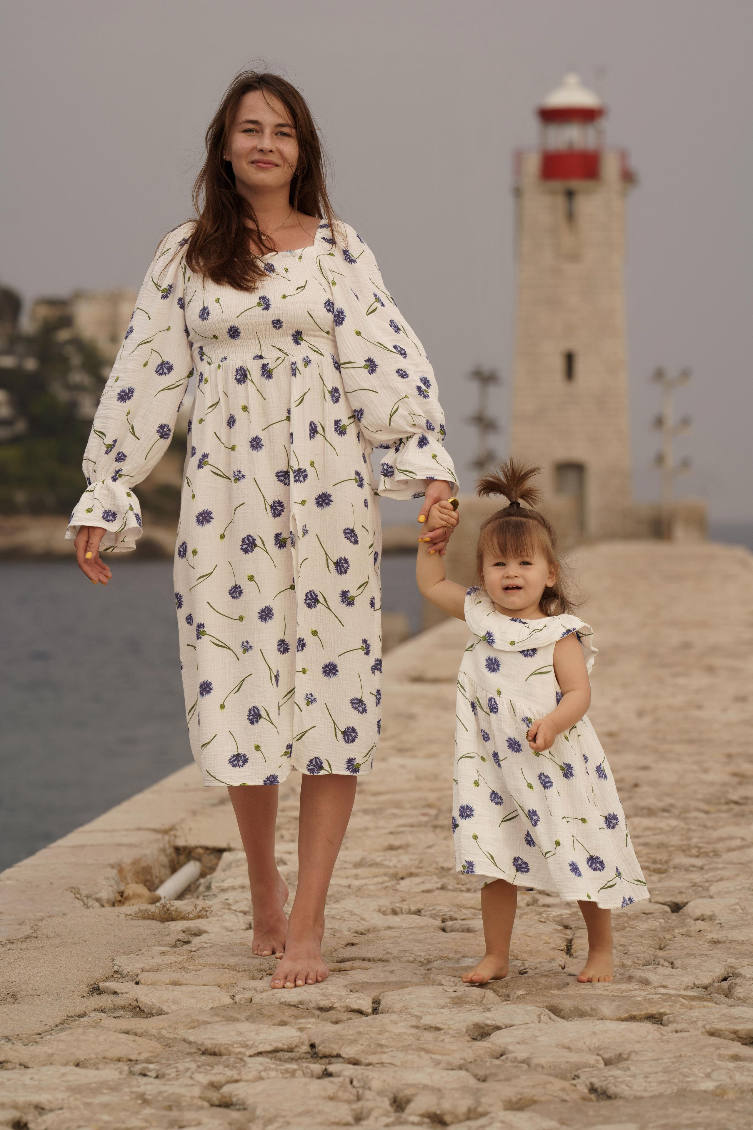 « прогулка Оли и Поли у маяка ». Главная