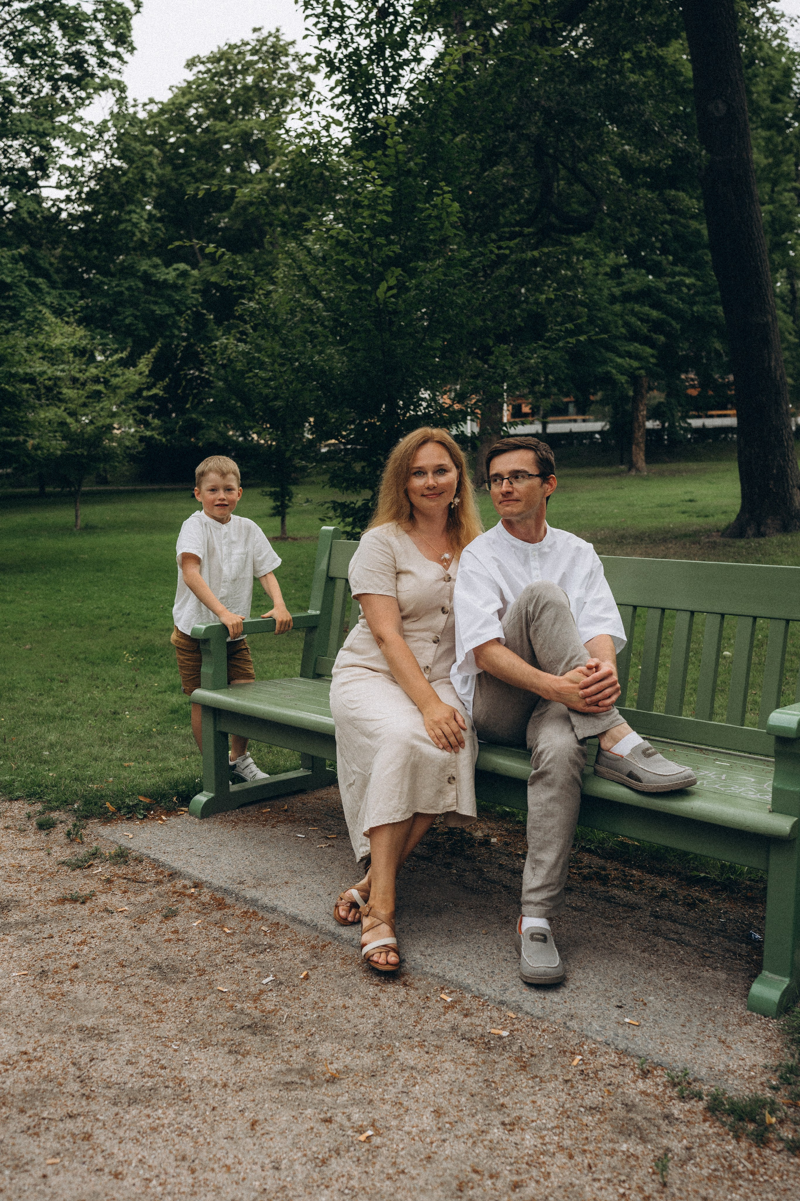 Kaivopuisto. Wedding and potrait photographer in Helsinki Vickan O