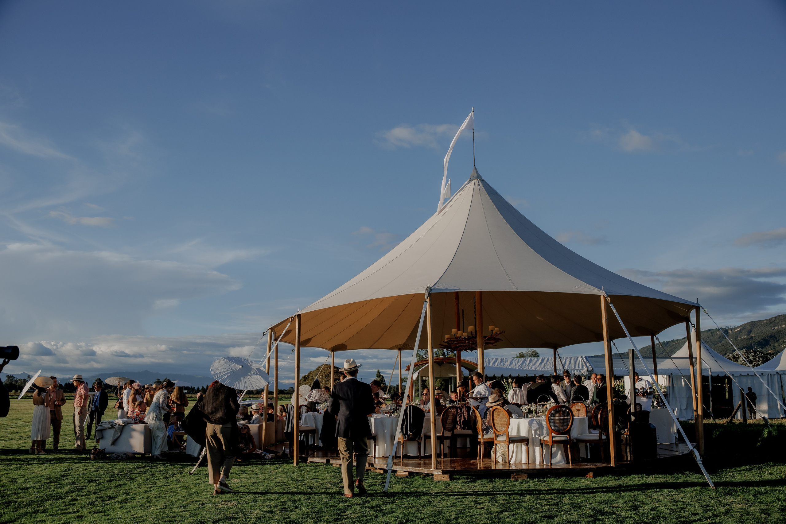 Ana & Sam. UNTERCIO BODAS