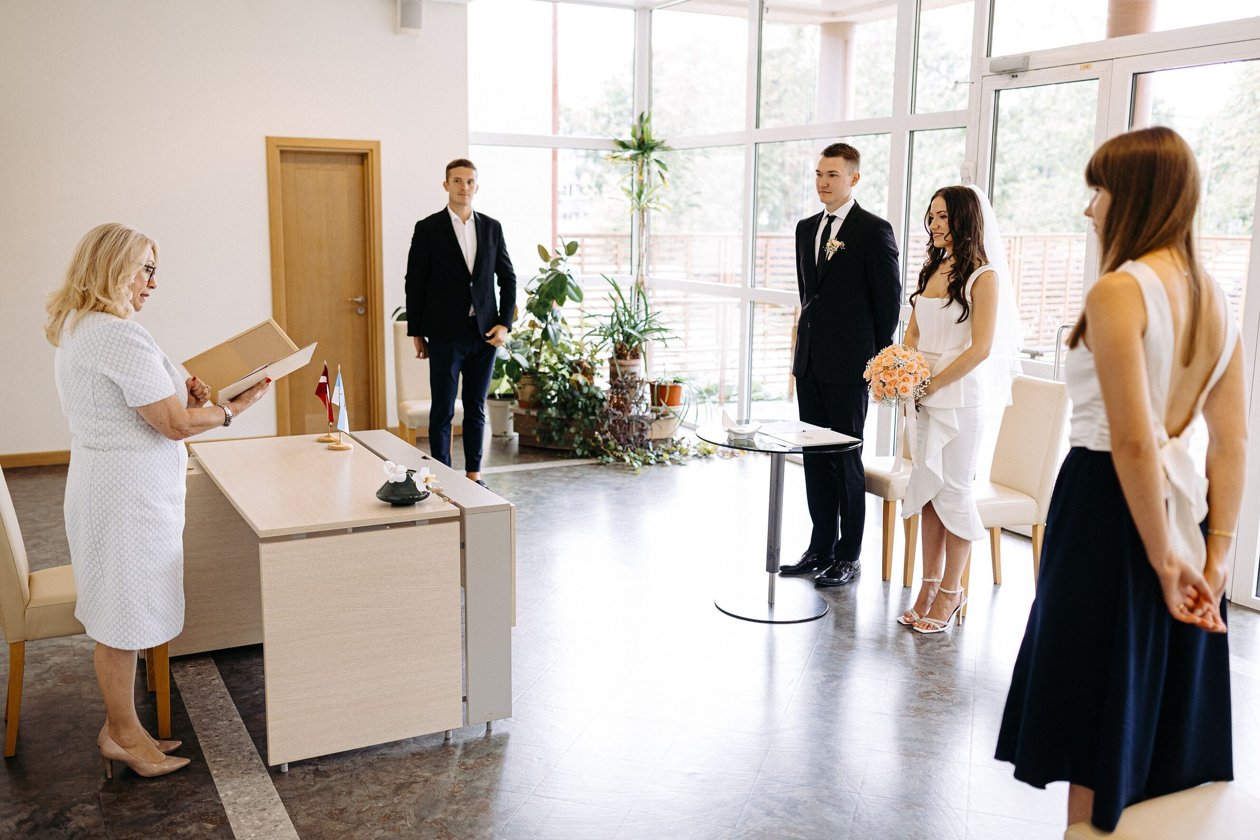 Kāzu fotosesijas parkā un Āģensklna tirgū