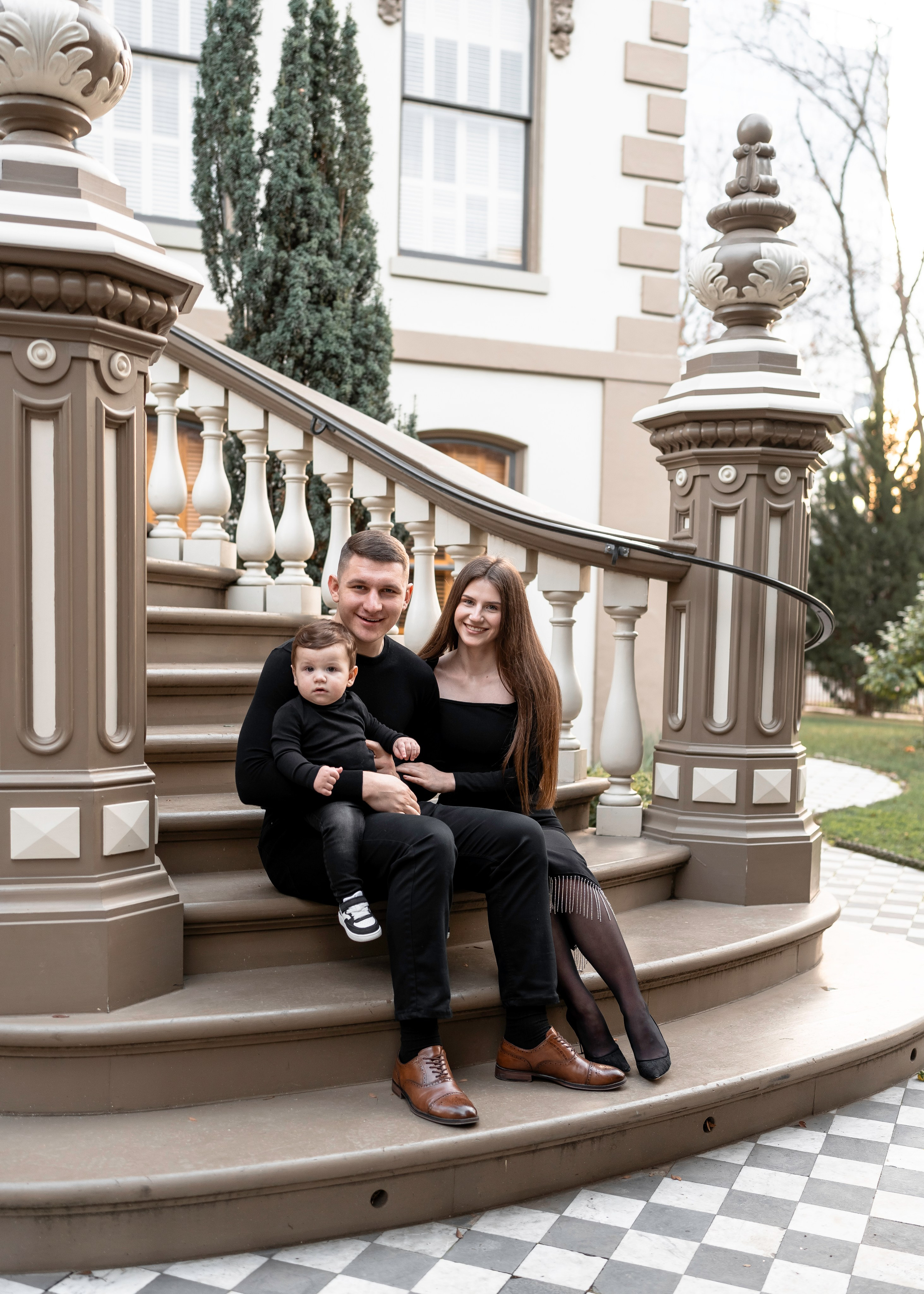Artem, Nadia & Elisha. Family photographer in Sacramento | Sofia Pavenko