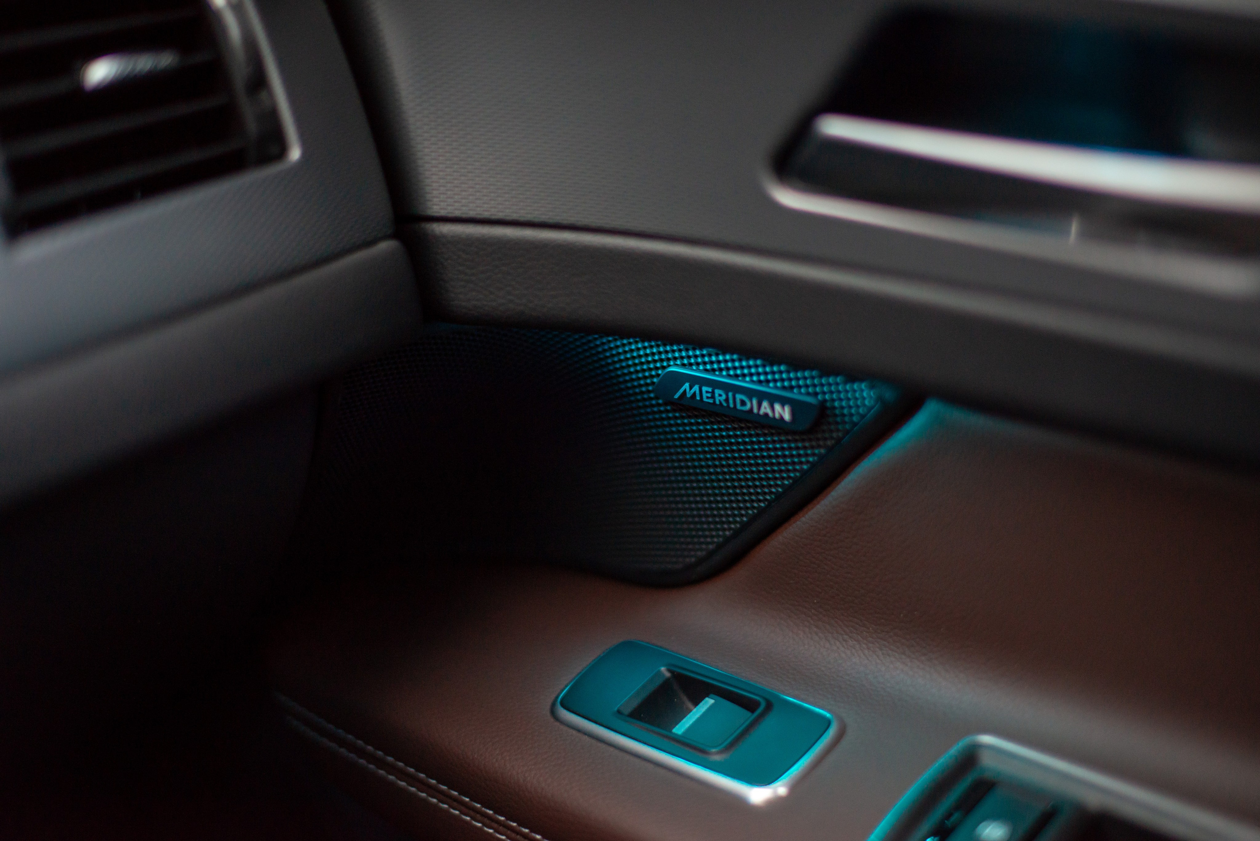 Автомобильная фотосъемка Jaguar XF R-Sport. ФОТОГРАФ МЕКСИКА КИНТАНА-РОО