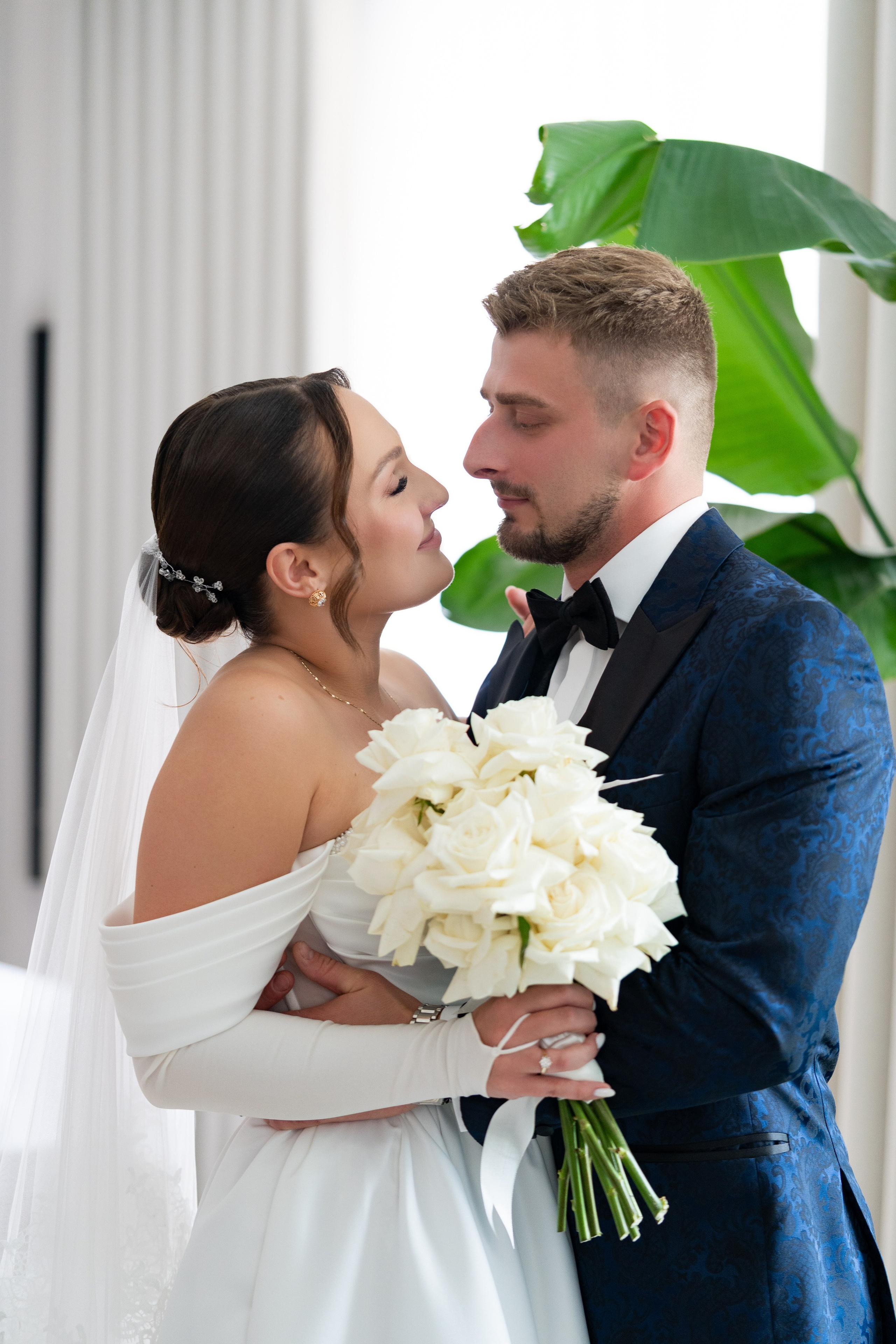 E&N: Zamek w Rzucewie. SL Wedding Photo — Editorial, Elegant & Timeless Wedding Photography in Poland and Across Europe