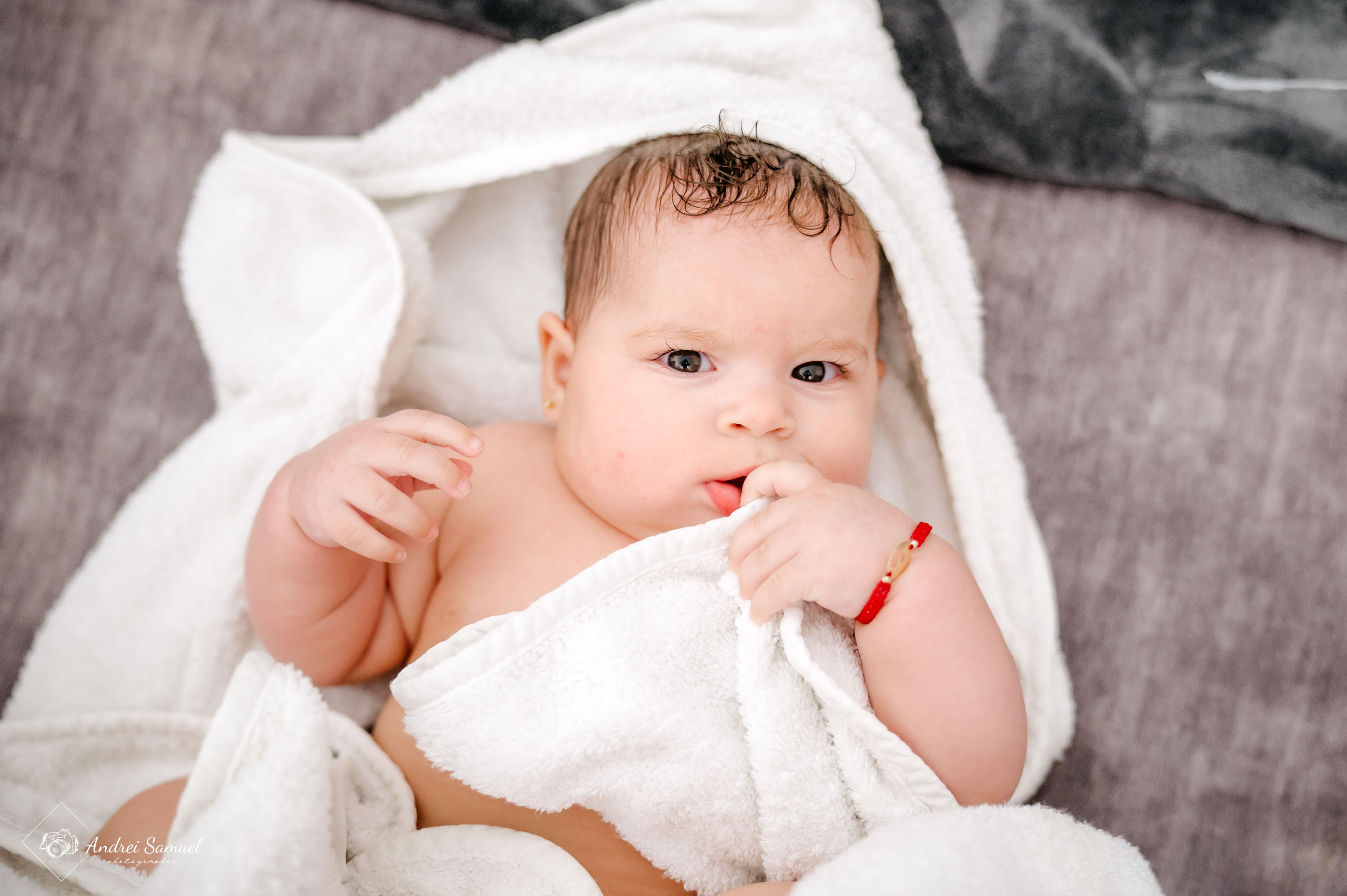 Jessica Maria. Andrei Samuel – Fotograf București | Evenimente, Studio, Imobiliare, Produs