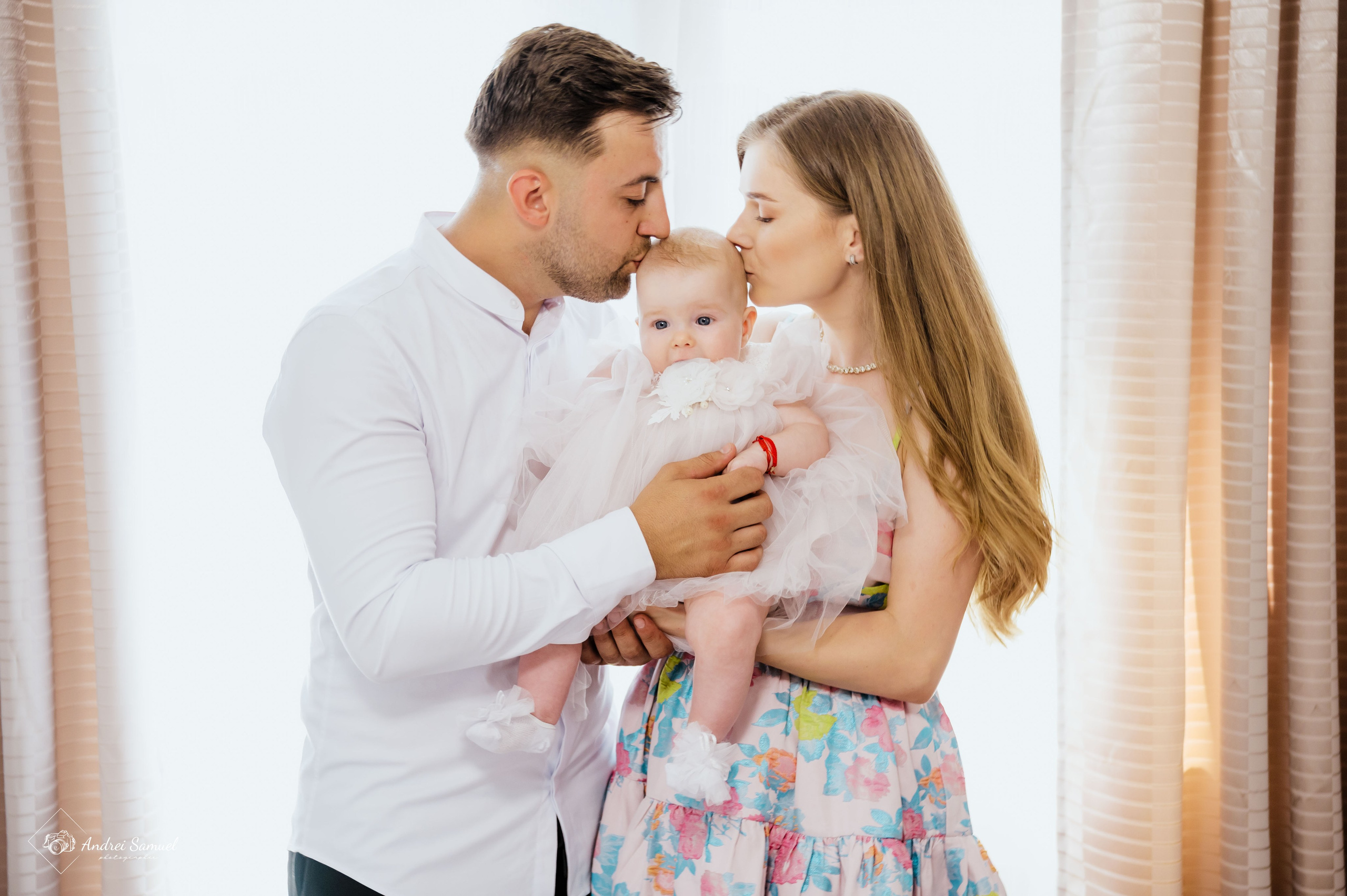 Anais Ioana. Andrei Samuel – Fotograf București | Evenimente, Studio, Imobiliare, Produs