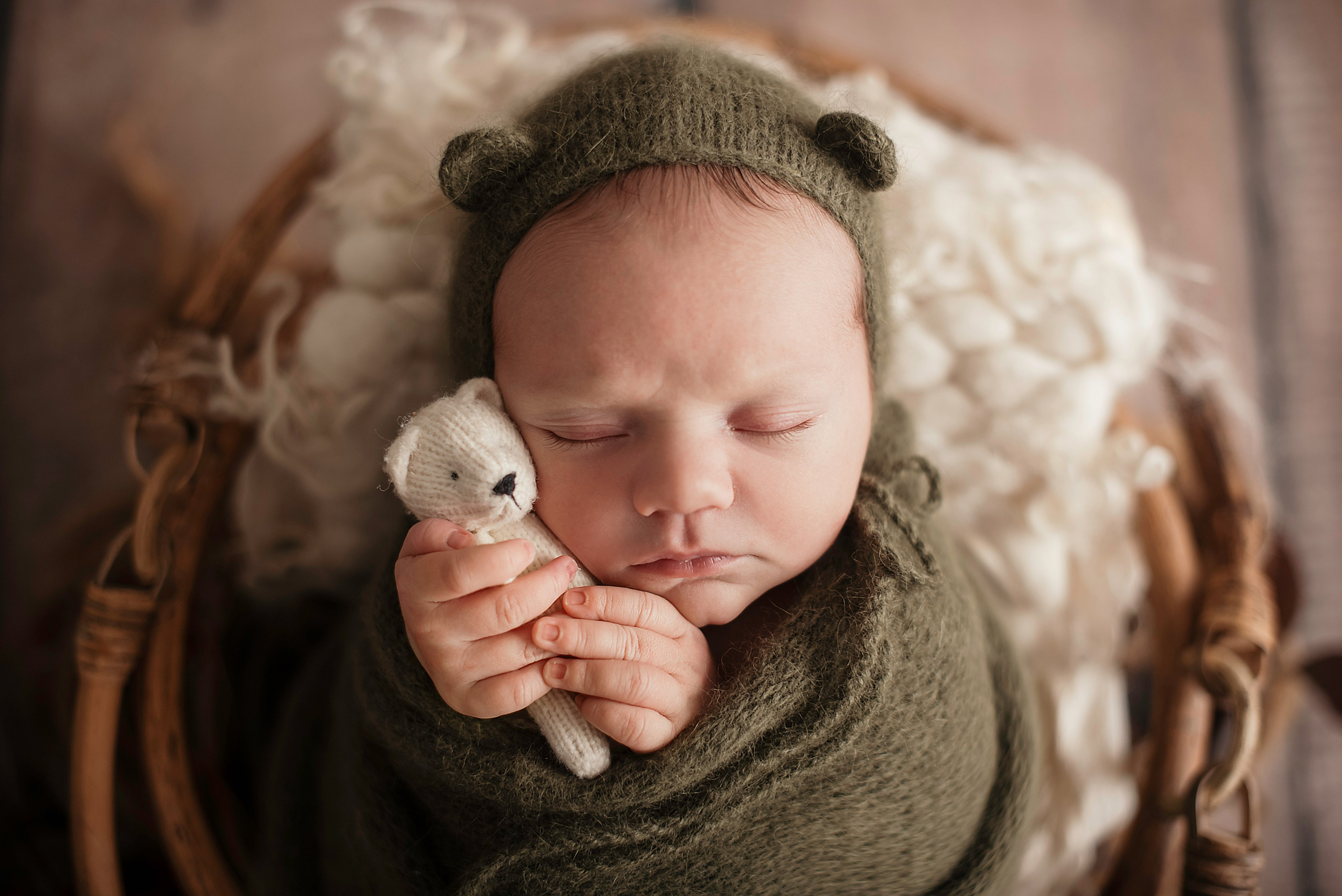 Kit Yakushevskyi. Newborn, pregnancy, family photographer in New Jersey