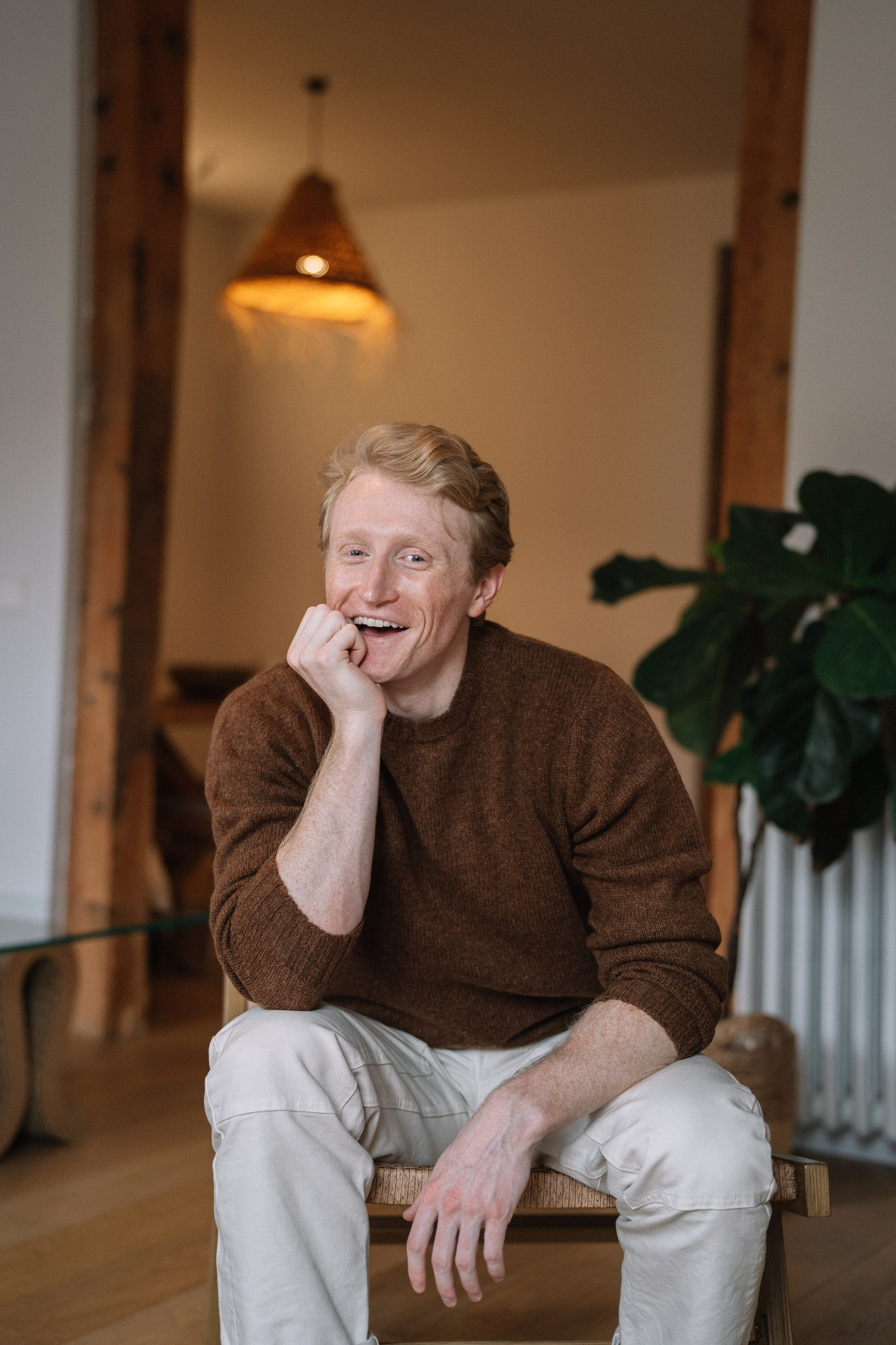 Fotografía lifestyle Madrid. sesión de fotos en estudio Madrid. sesión fotográfica individual Madrid. Fotógrafo en Madrid, España. Alyona Belyaninova