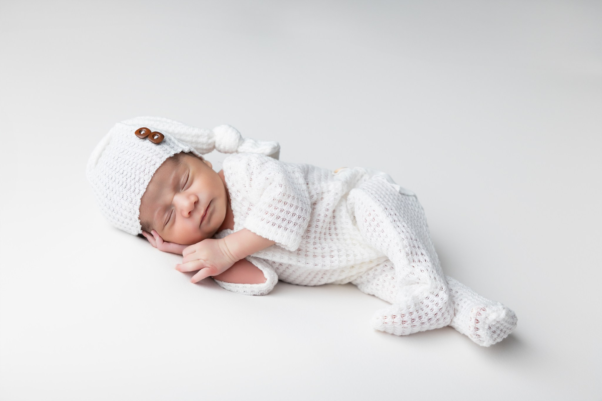 Adriel Newborn Photoshoot. Professional family, maternity & newborn photographer in North Charleston, SC, creating timeless portraits