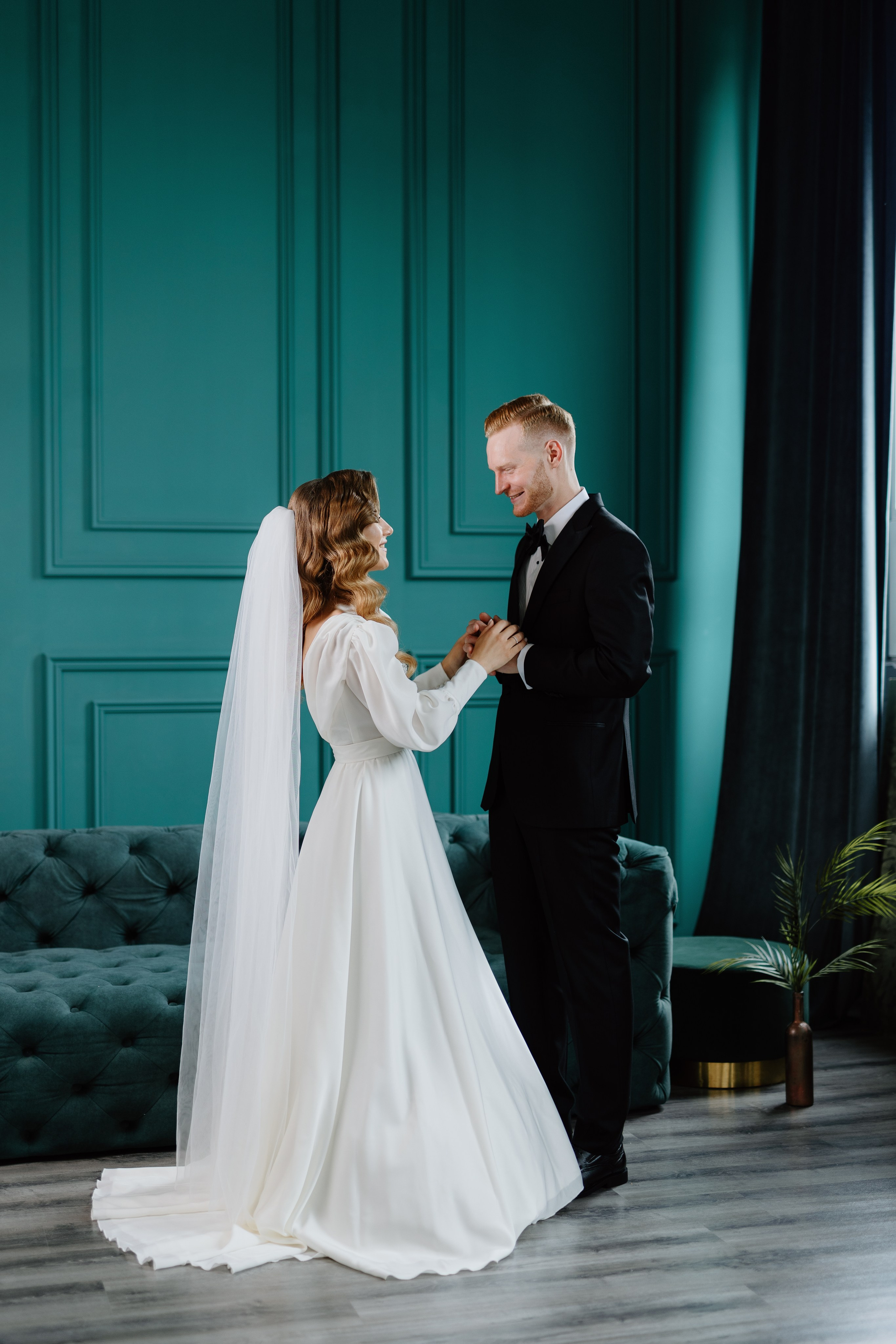 Corina & Dumitru. Main