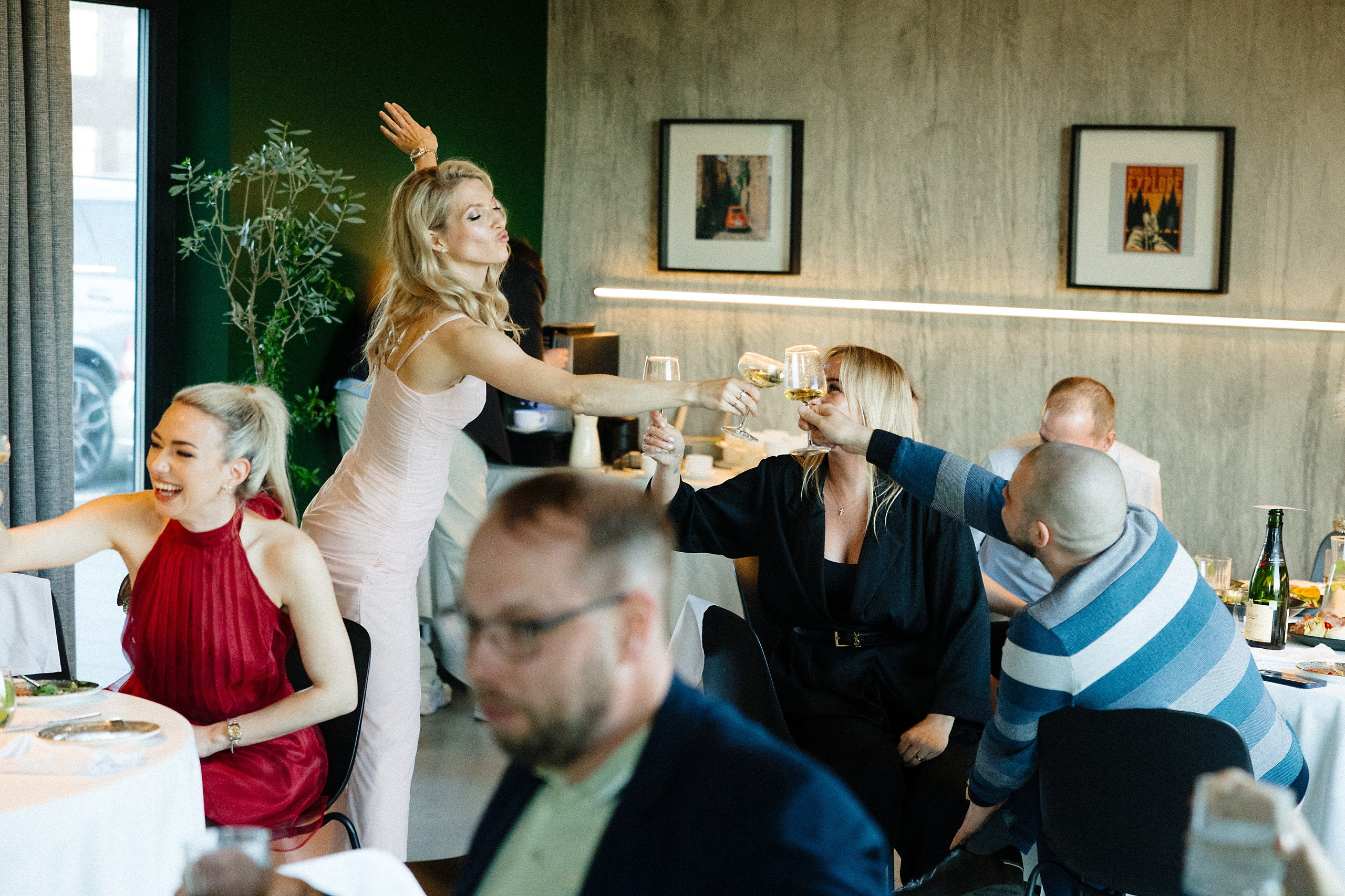 Elegant Birthday Photography | Jana’s Celebration with Friends in Evening Dresses at a Stunning Venue. Evgeny Timofeyev | Wedding & Content photographer and videographer