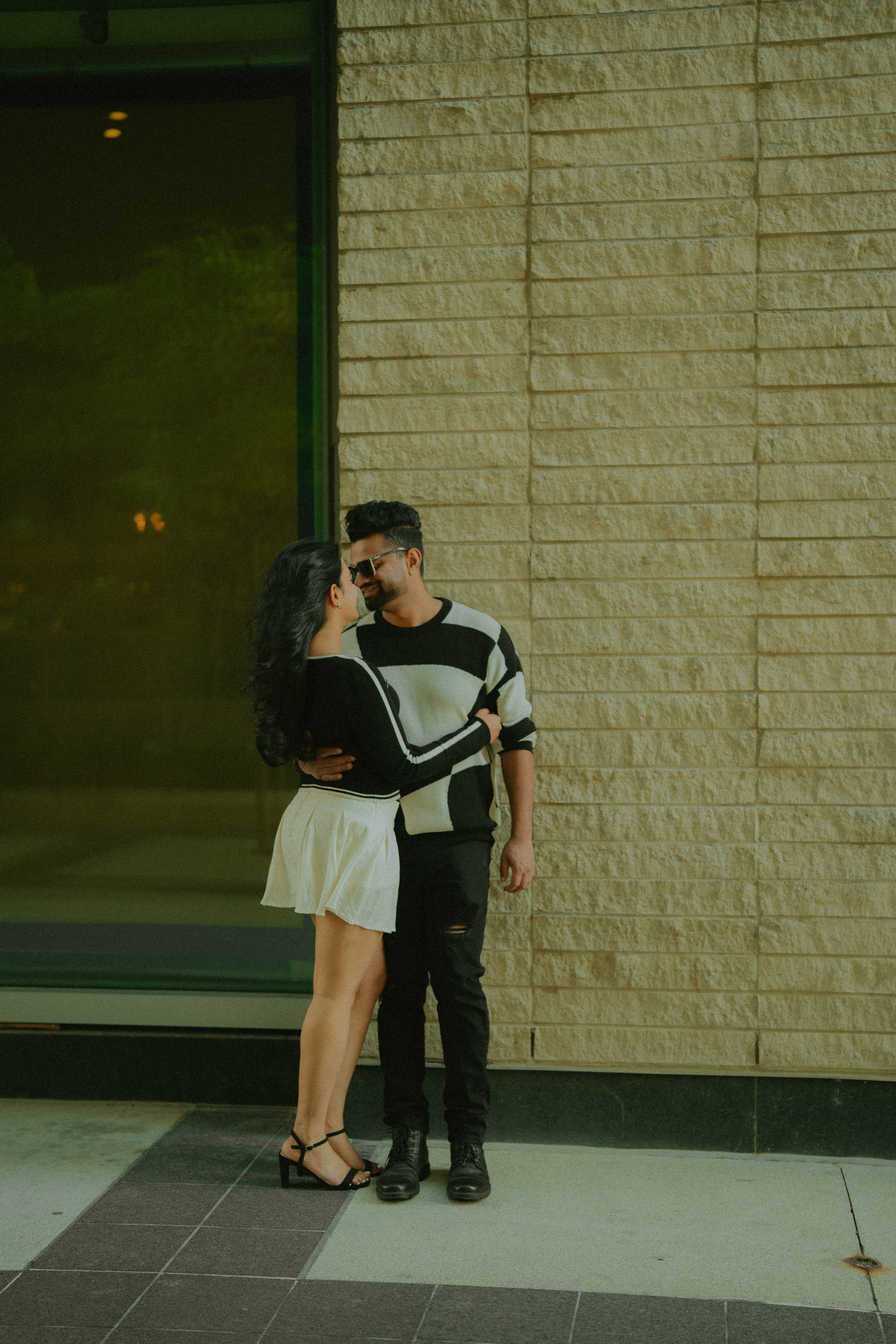 Downtown Romance at Toronto. Fine art Wedding Photographers in India & Canada