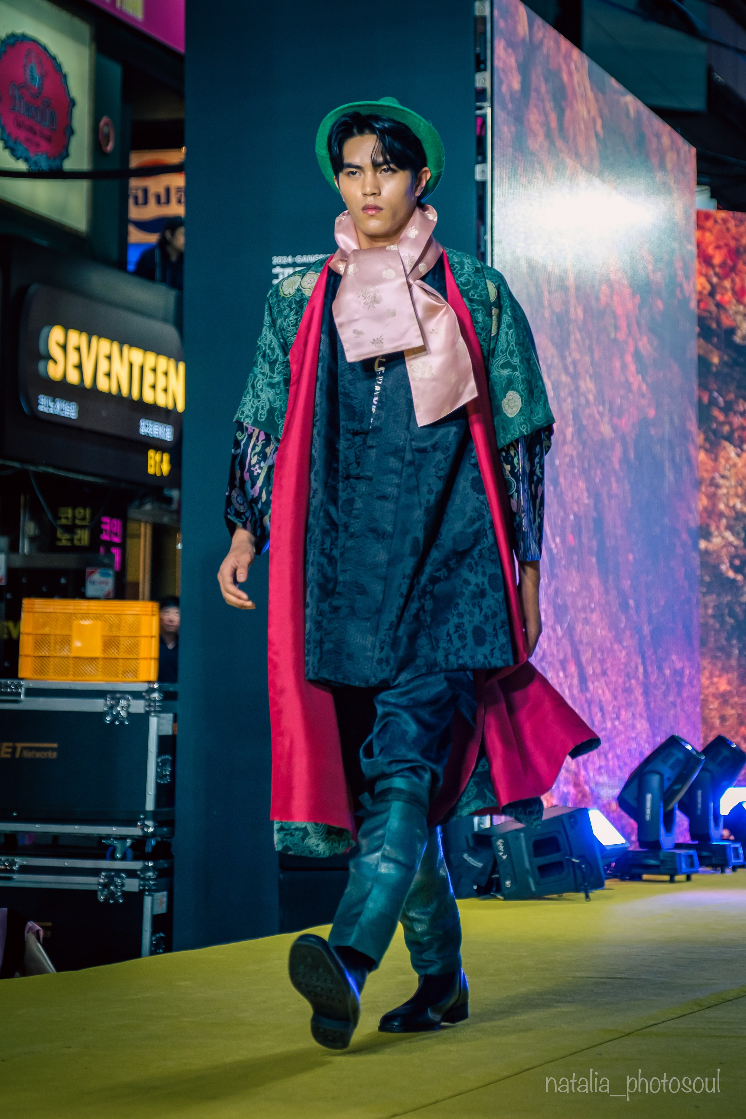 KOREAN TRADITIONAL COSTUME. Photographer in Seoul Dobrokvashina Natalya