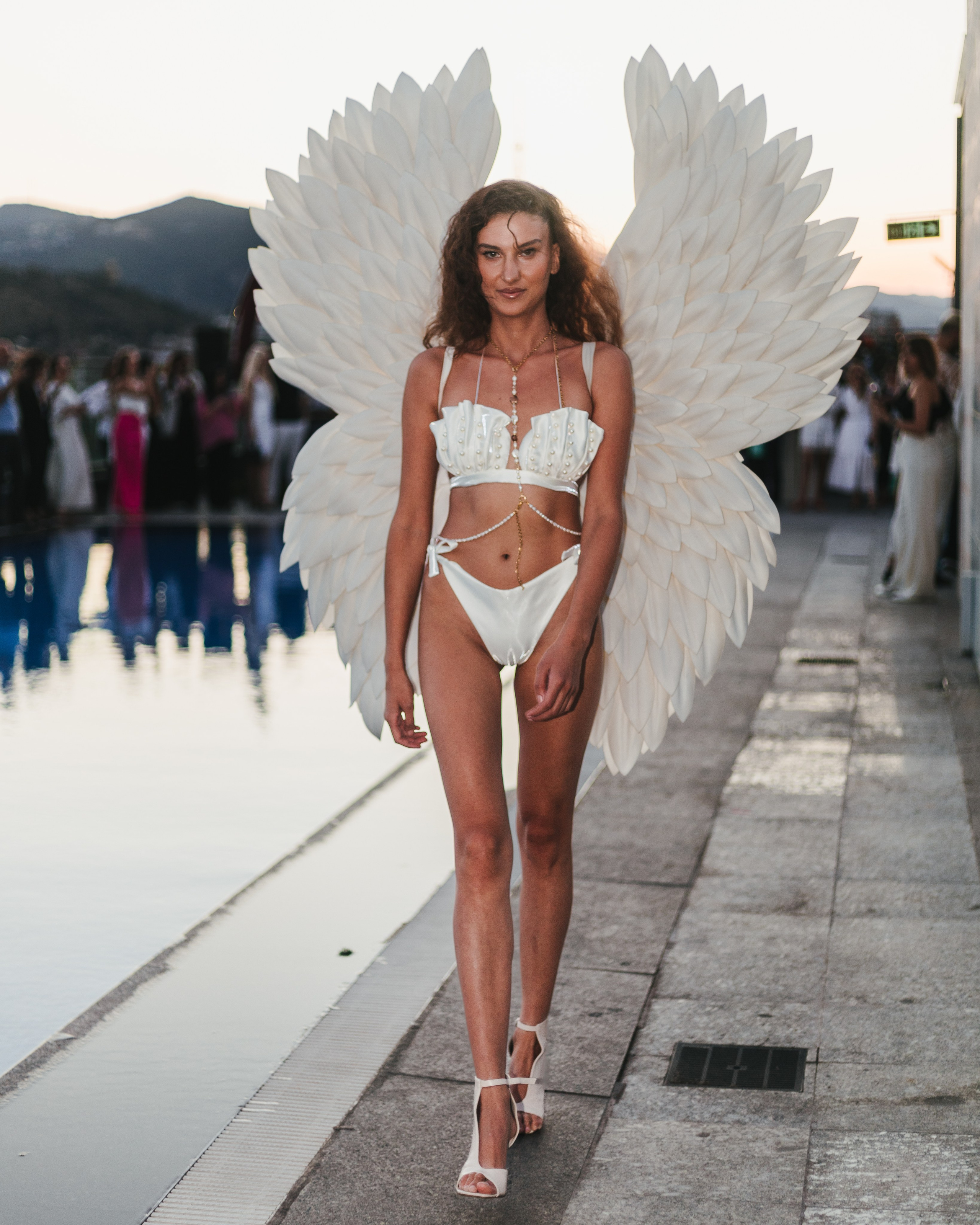 Pool Party. Bspander