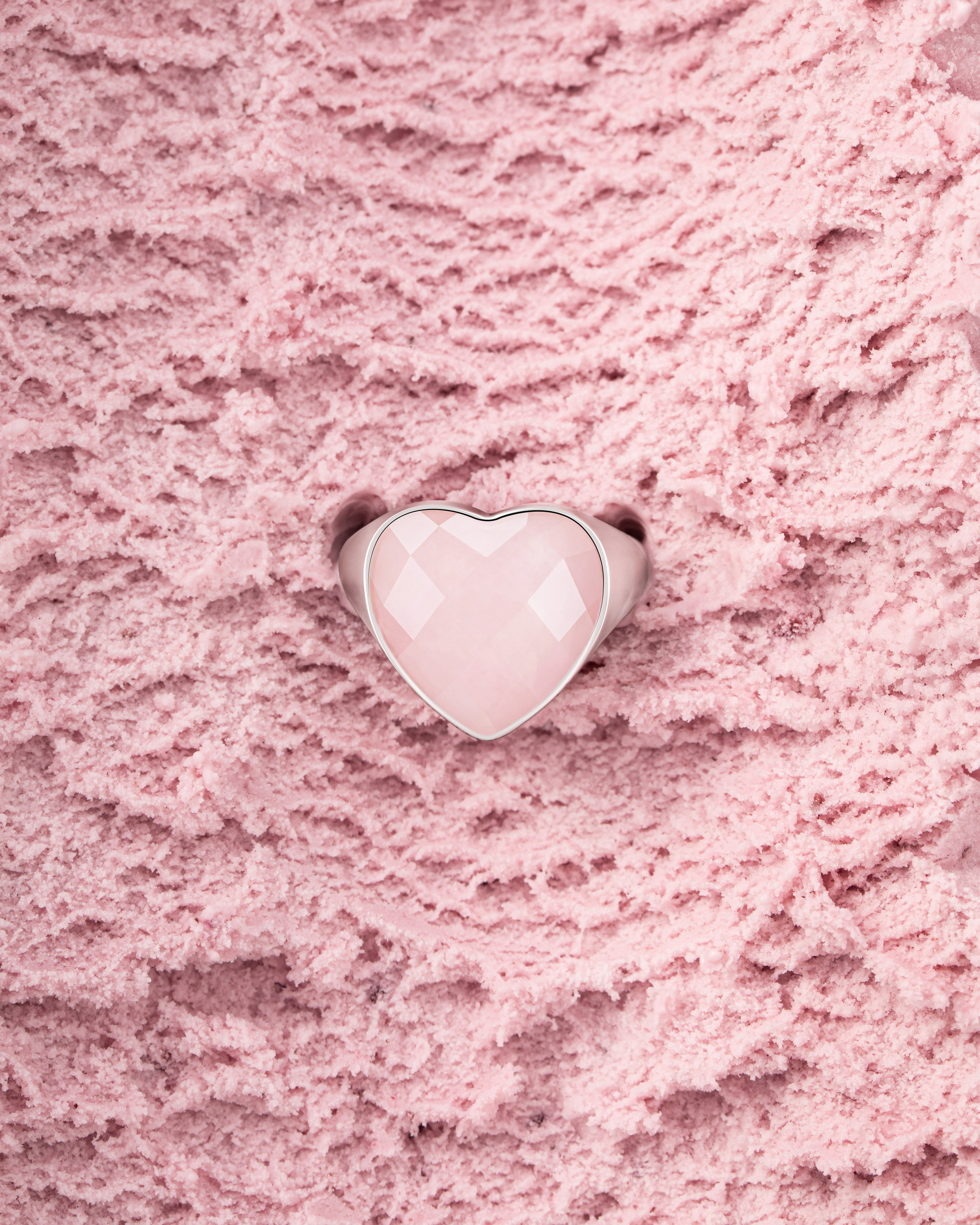 jewelry retouching, high-end jewelry editing, ring photo retouch, necklace retouching, earring retouch, bracelet photo editing, gold jewelry editing, silver retouching, diamond photo retouch, gemstone retouching, jewelry photo enhancement, jewelry for social media, Instagram jewelry visuals, clean jewelry retouch, shiny metal retouching, jewelry background cleanup, product retouching for Instagram, jewelry flatlay editing, sparkle enhancement, jewelry shadows retouch, jewelry color correction, commercial photo retouching, e-commerce retouching, high-end product retouching, product photography editing, clean product visuals, photo editing for brands, professional product retoucher, minimal product editing, packaging retouching, advertising photo editing