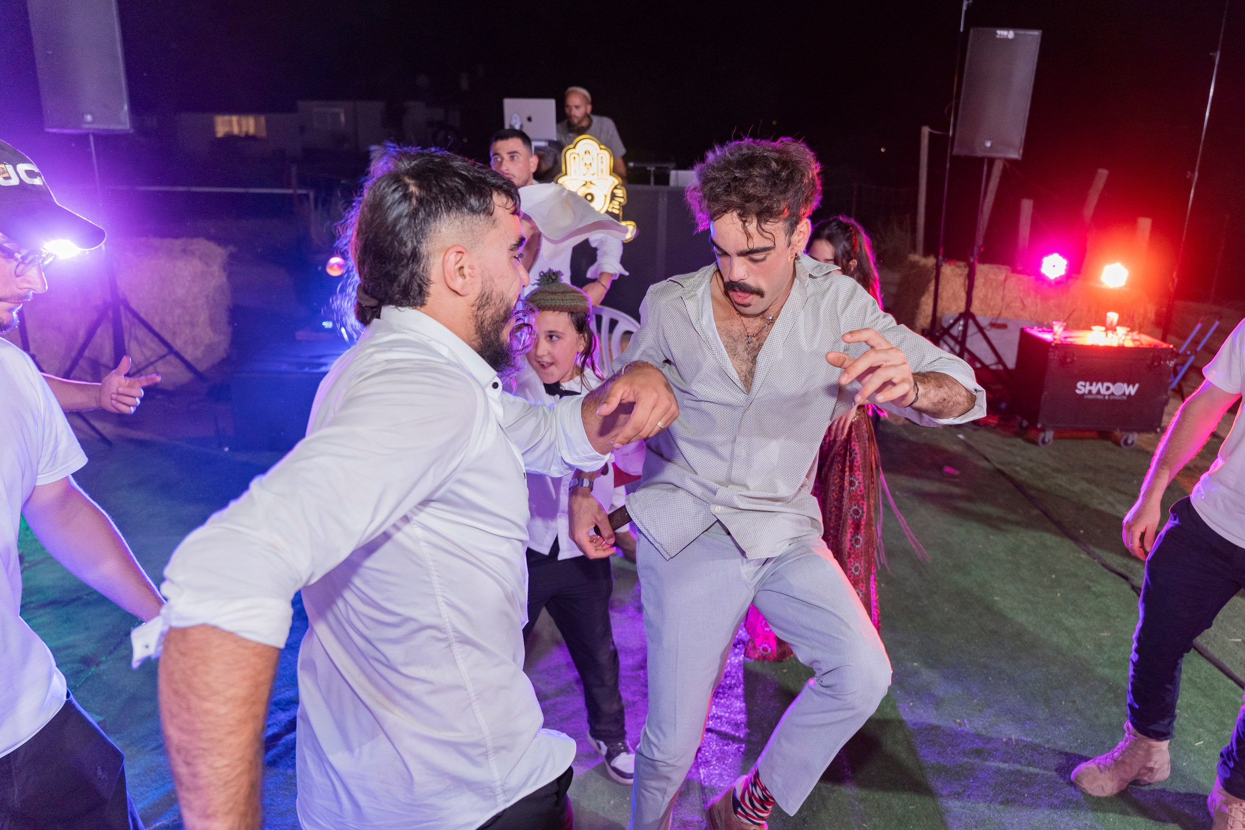 אביה ואחיה. יוסף מזרחי צילום חתונה, ברית וזוגיות. צלם מקצועי שאוהב להוציא אתכם הכי יפים ברגעים הכי מרגשים