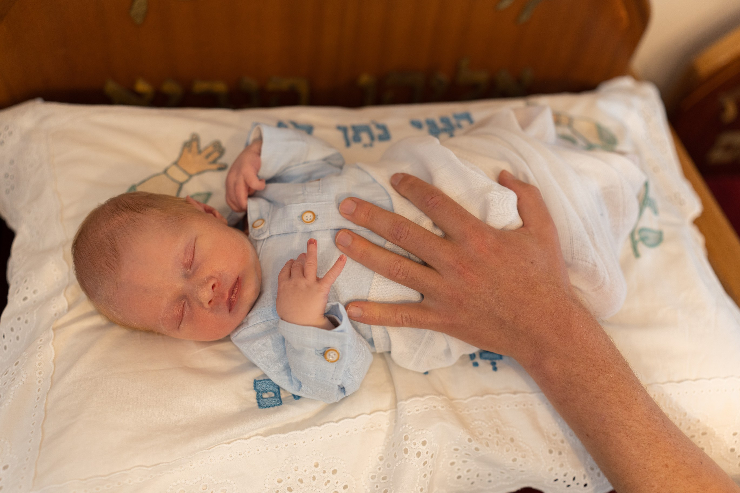 משפחת ברנד. יוסף מזרחי צילום חתונה, ברית וזוגיות. צלם מקצועי שאוהב להוציא אתכם הכי יפים ברגעים הכי מרגשים