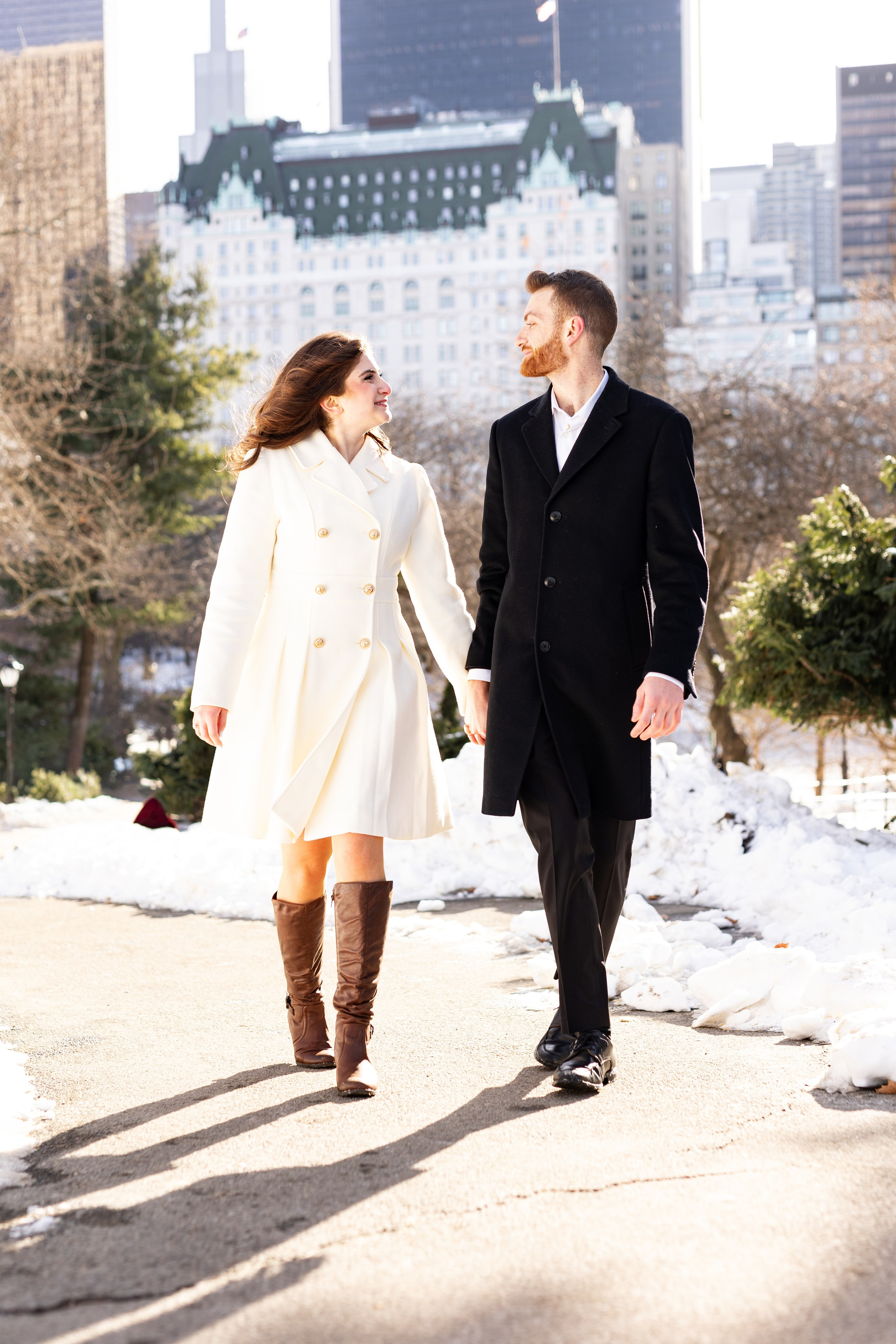 Winter Love in Central Park. Family, lifestyle, and commercial photography in New York and New Jersey