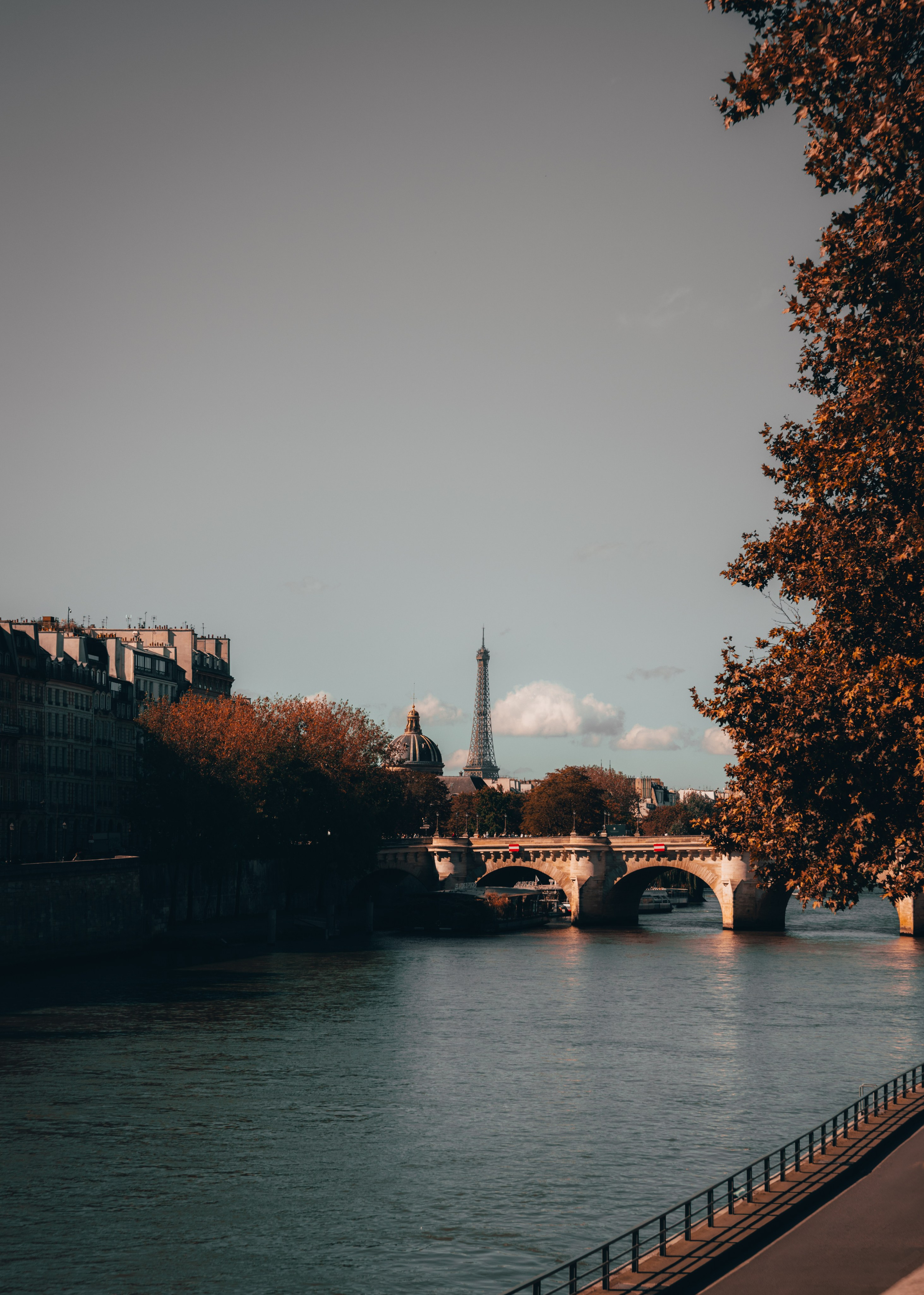 Dažādas fotogrāfijas. Sajūtu un mirkļu fotogrāfs no Rīgas, Mārtiņš Babris
