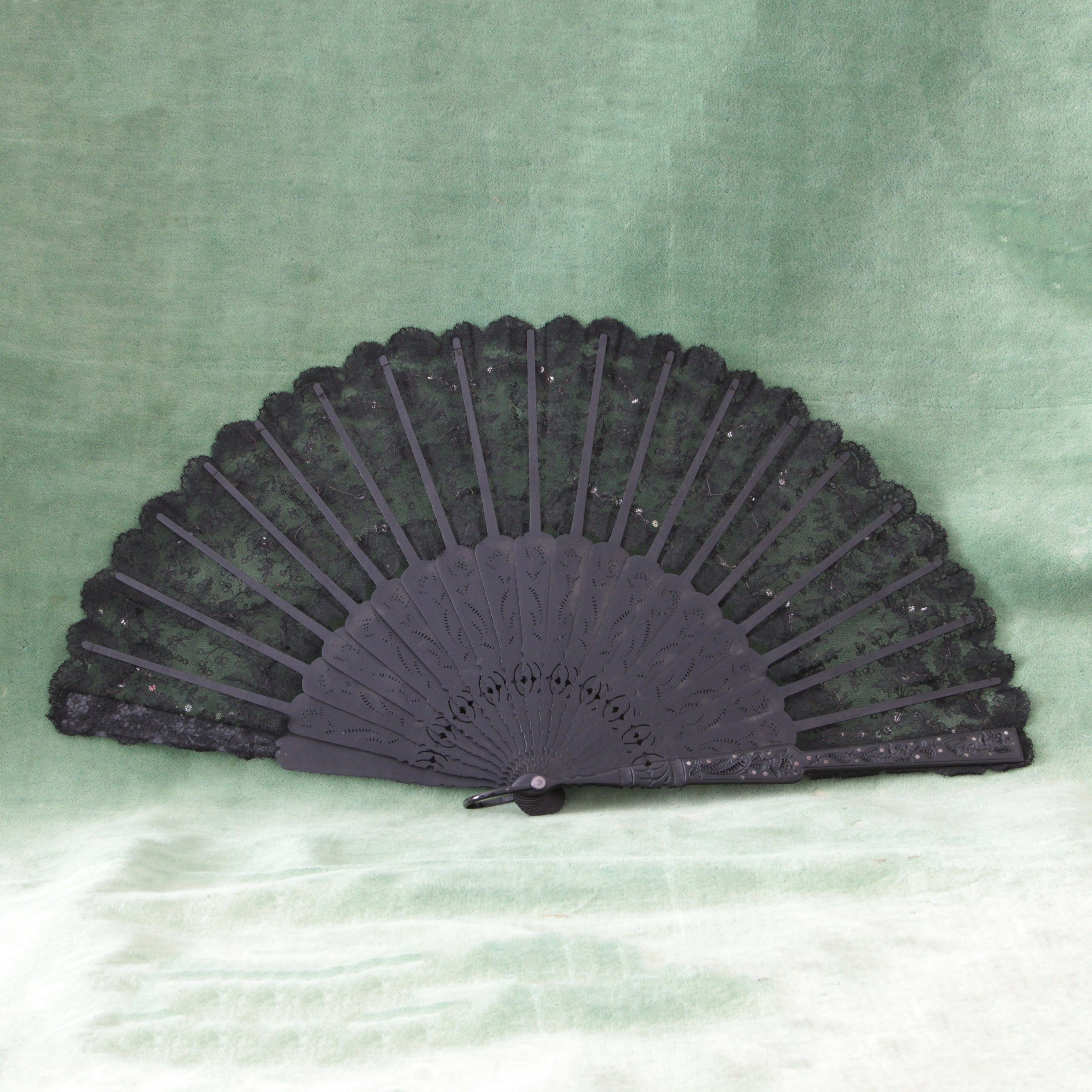 Fanvictorian. Современнные и актикварные украшения в Барселоне, Москве и Санкт-Петербурге