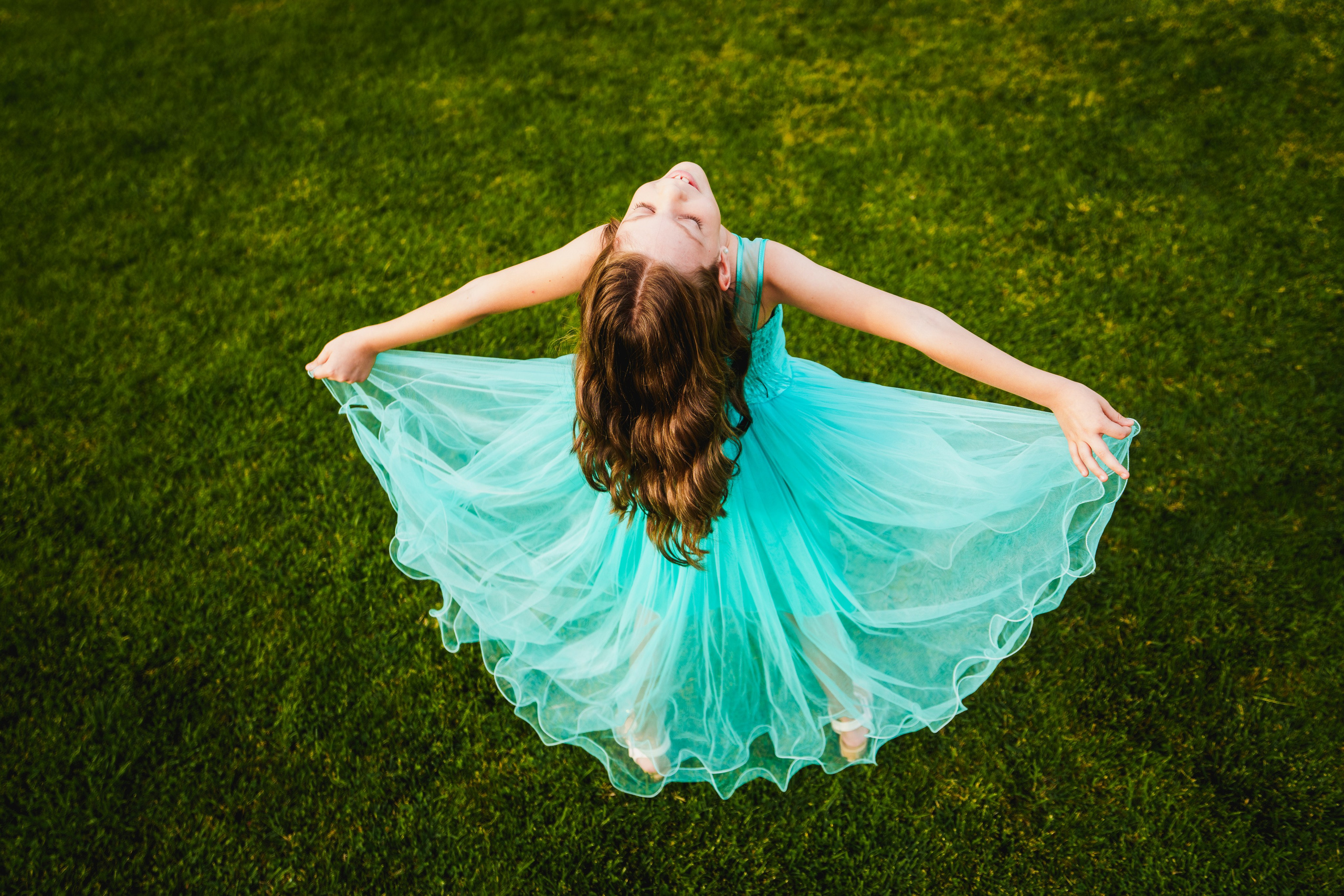 Ședința foto cu Ecaterina și Ilinca – portrete pline de zâmbete și emoție. Liviu Andrei - Fotograf