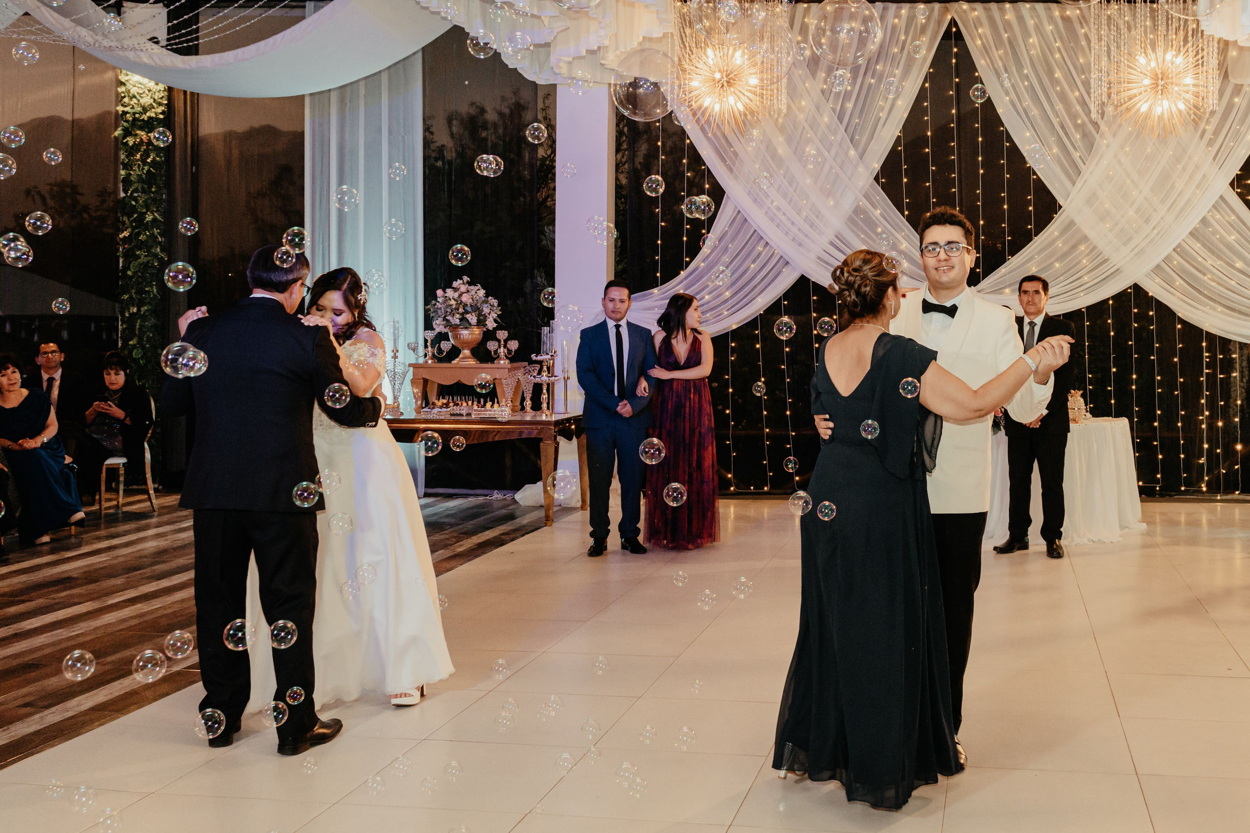 VANIA + LUIS BODA CIVIL. Studio KVTA | Fotografía y Video de Bodas en Arequipa