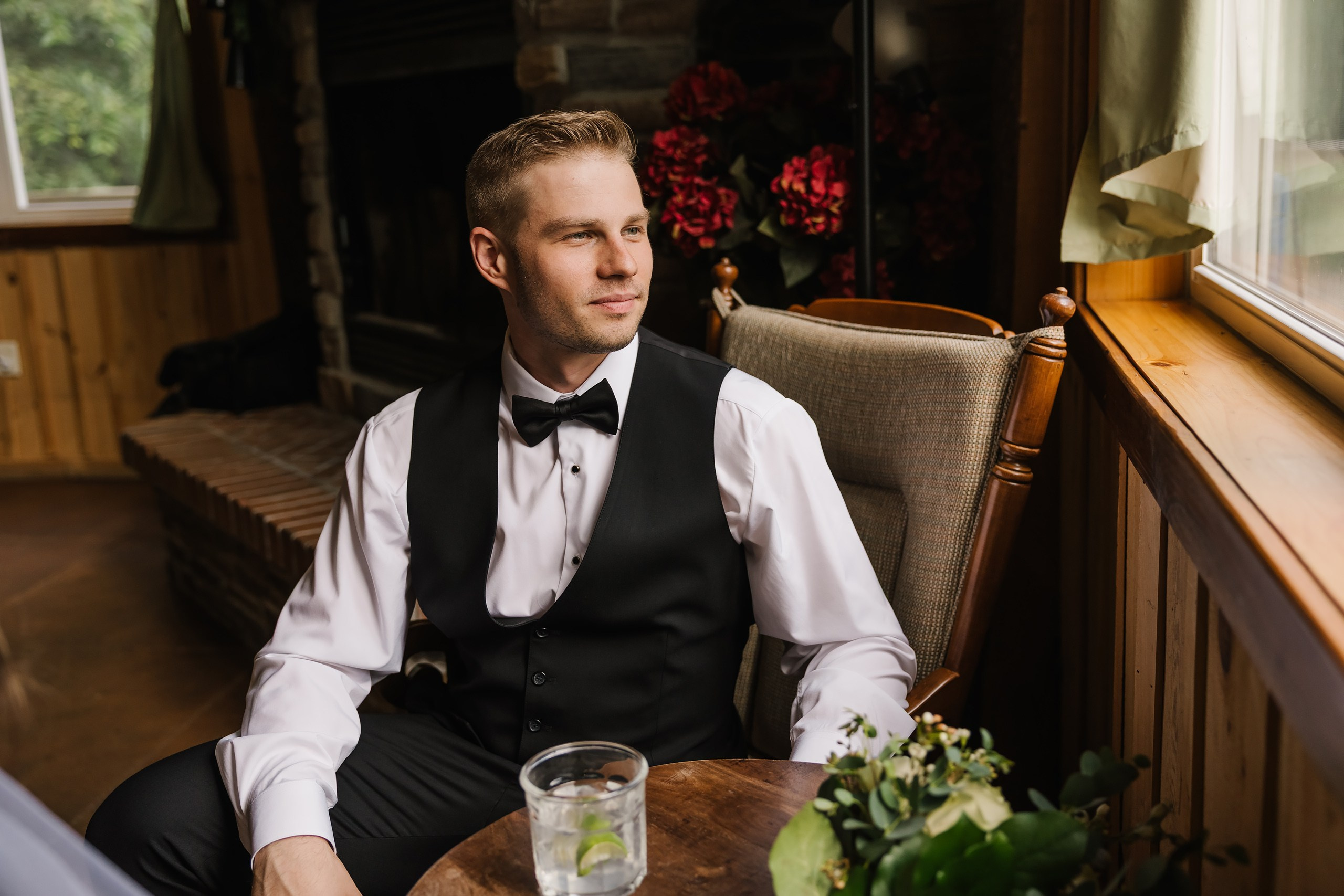 07.12.2025 Wedding. Wedding family event photographer in Chicago Nick Yushevich