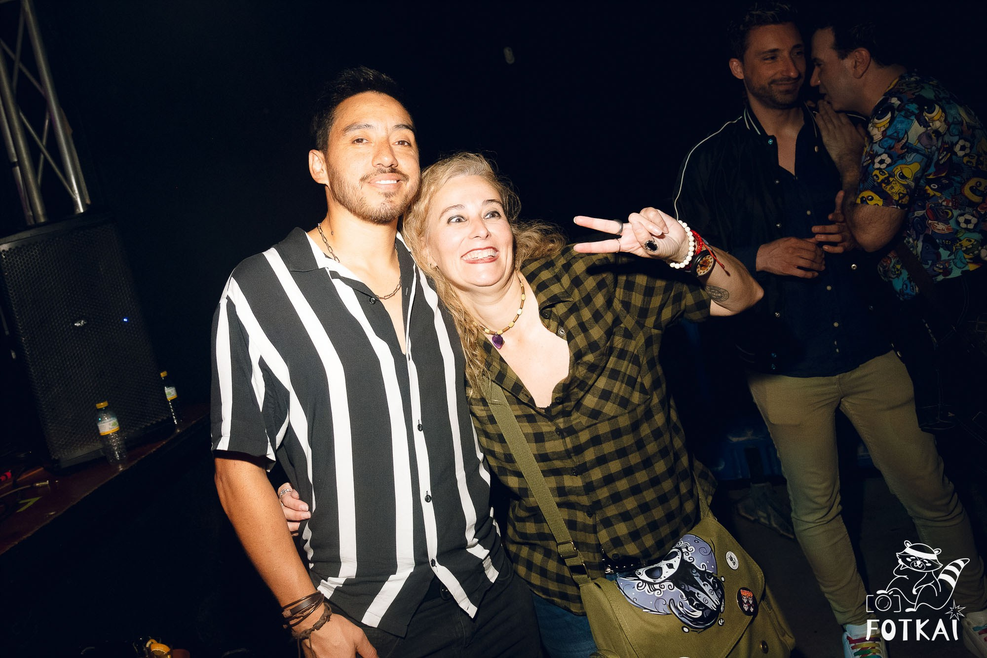 DENISDENIS — reportaje fotográfico del concierto en la Sala Marearock (Alicante) | FOTKAI