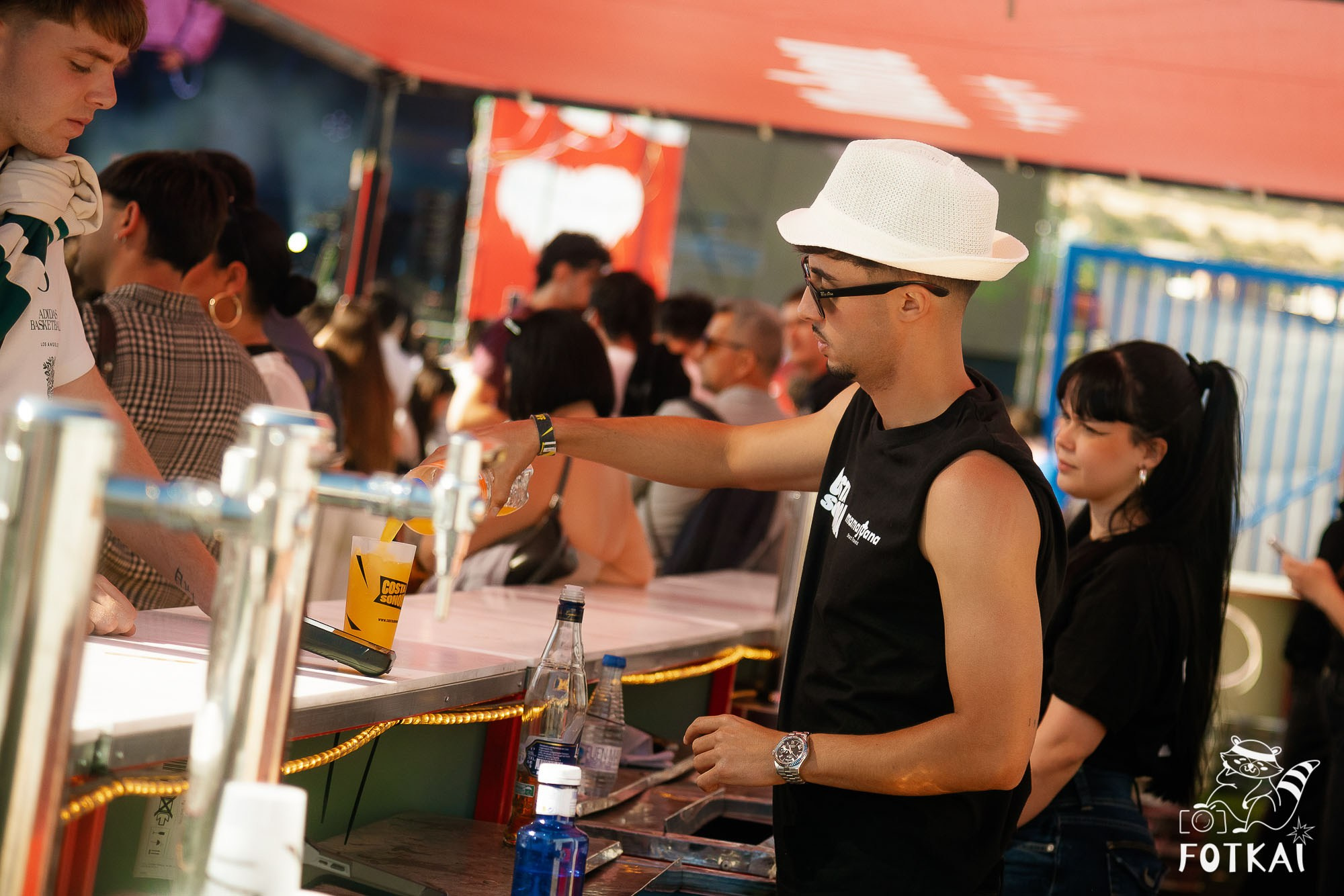 Fotos Costa Sonora 2026 Alicante Día 2 — busca tu foto y encuentra amigos del festival | FOTKAI