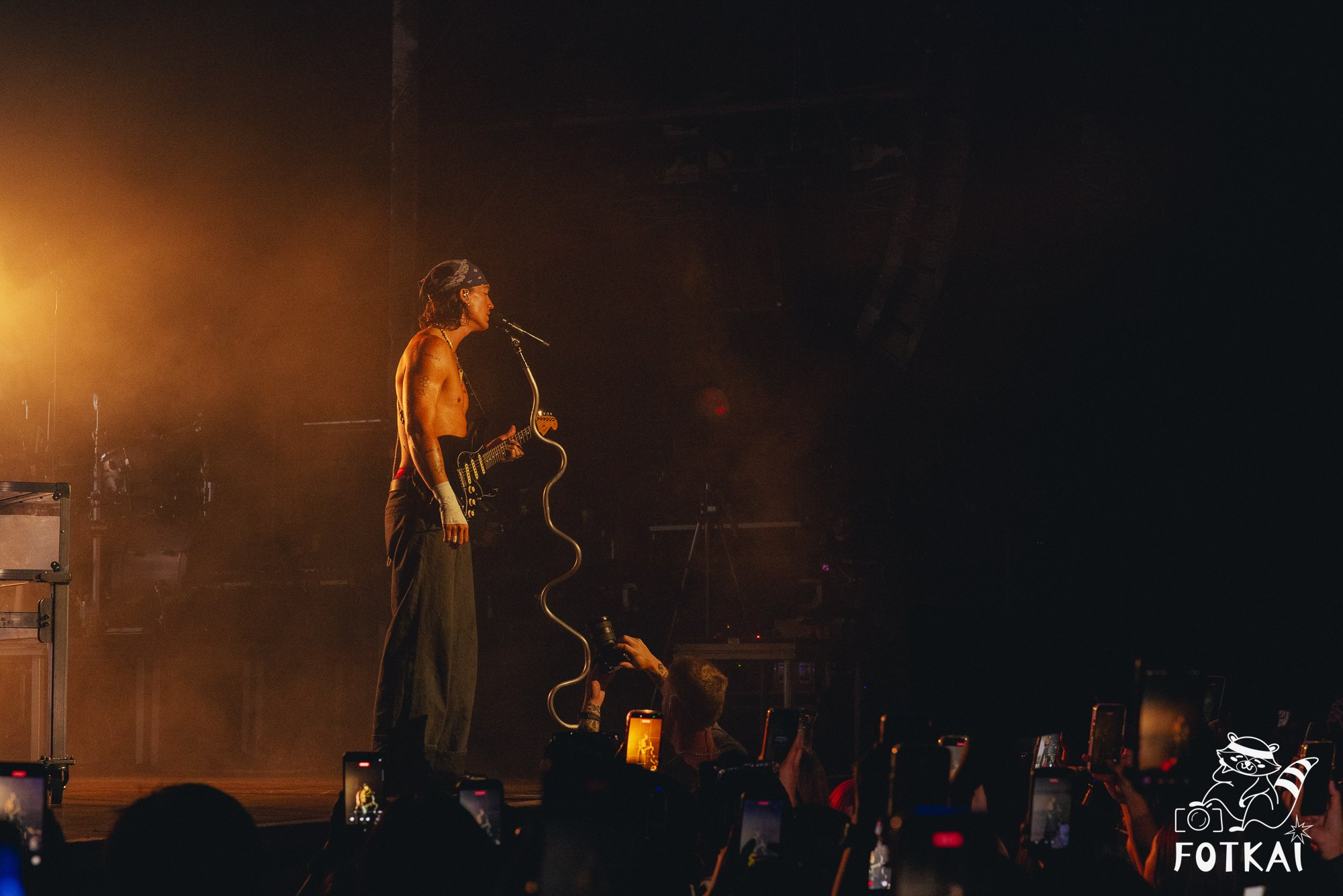 LANY — Concert Photos at Sala Razzmatazz, Barcelona, Spain 2026 | FOTKAI