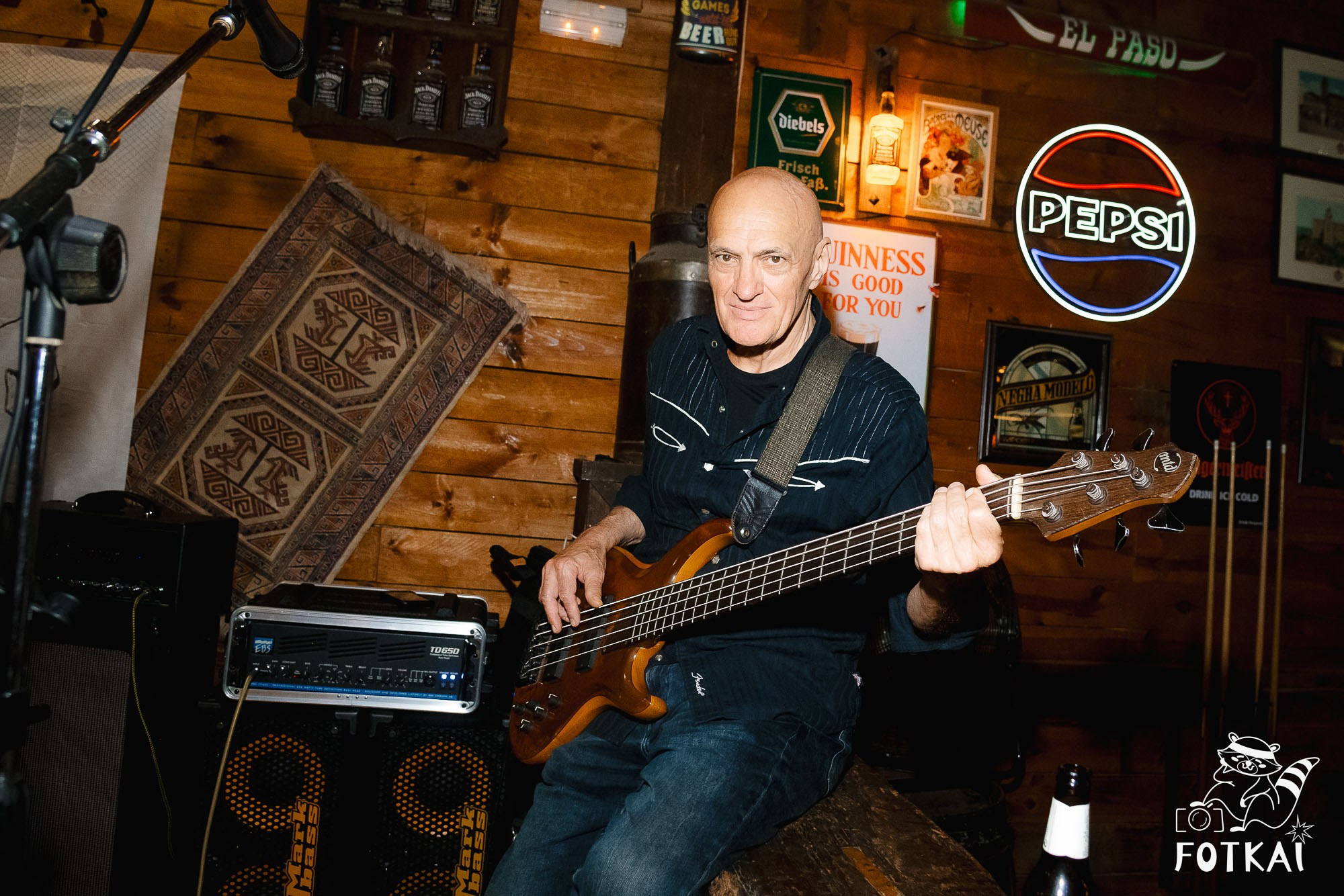Dirty Picks — Concert Photos at El Paso Bar, Torrevieja, 2026 | FOTKAI