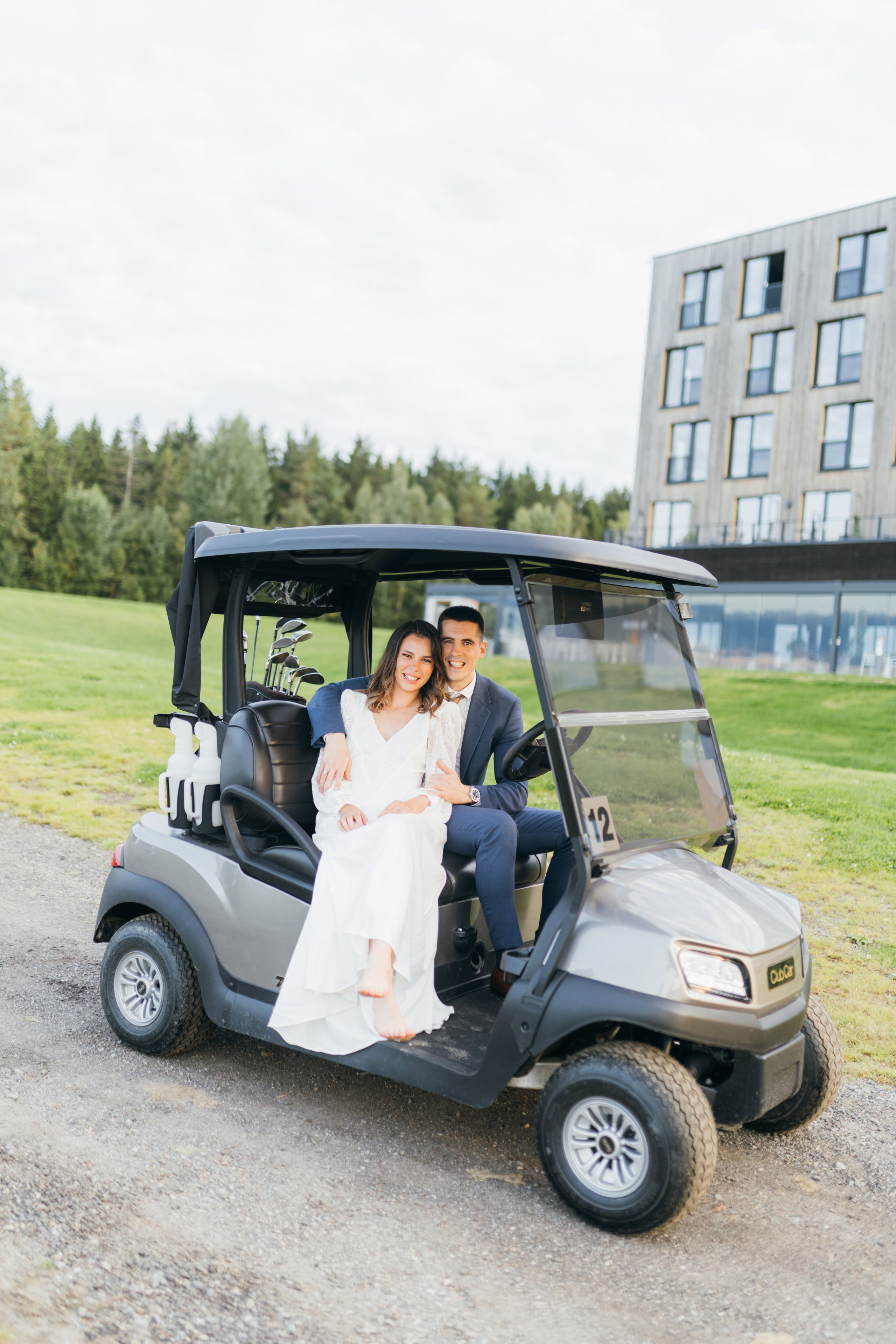 Small intimate Nordic Wedding at Lily Country Club, Oslo. Aleksandar Cajic | Destination Wedding Photographer in Croatia, Italy & Worldwide