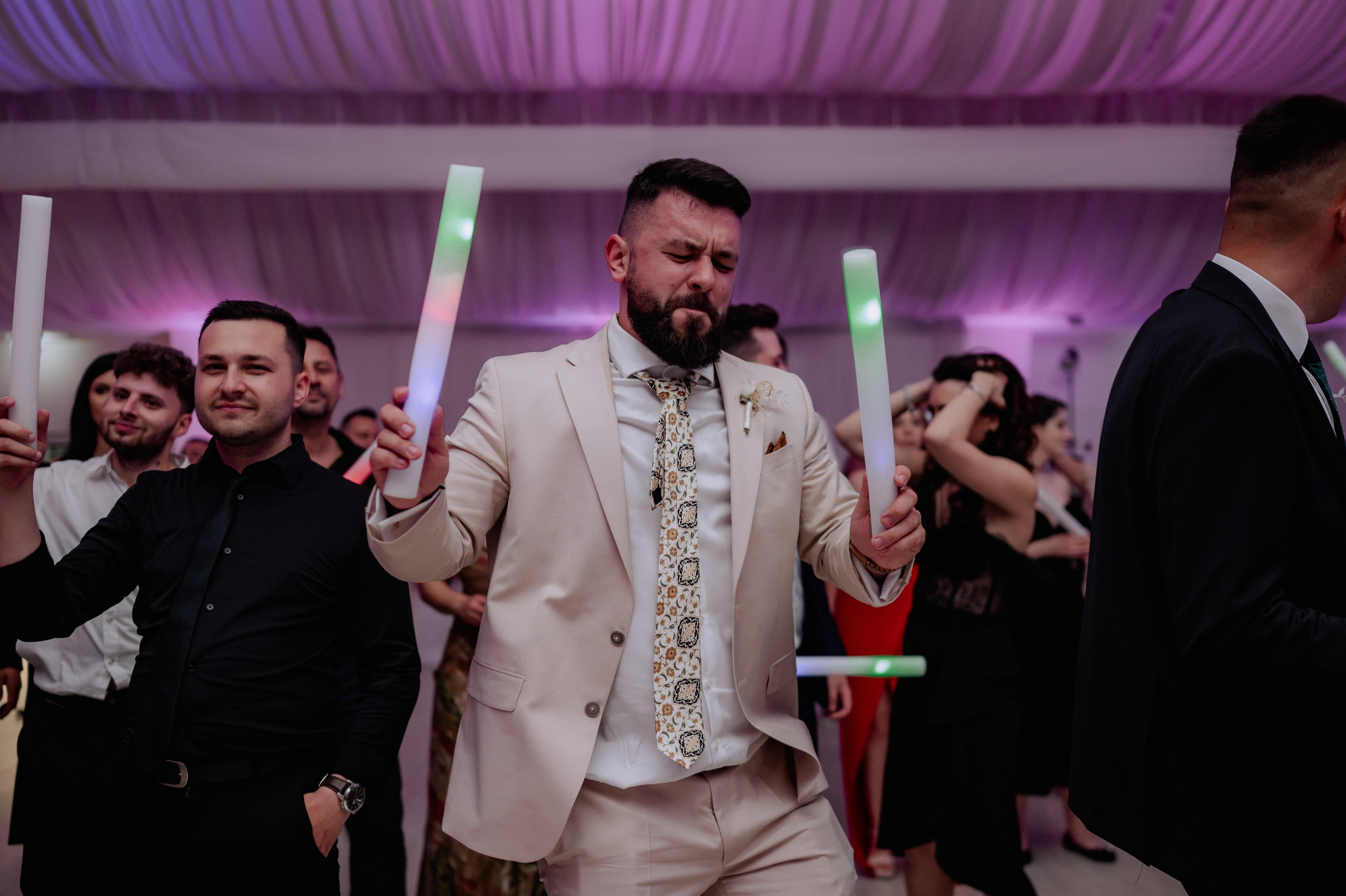 Nunta la Hotel Capitol Iasi. Proud Vision Weddings | Wedding Photography & Film — Servicii profesionale Foto Video Nunta Iasi