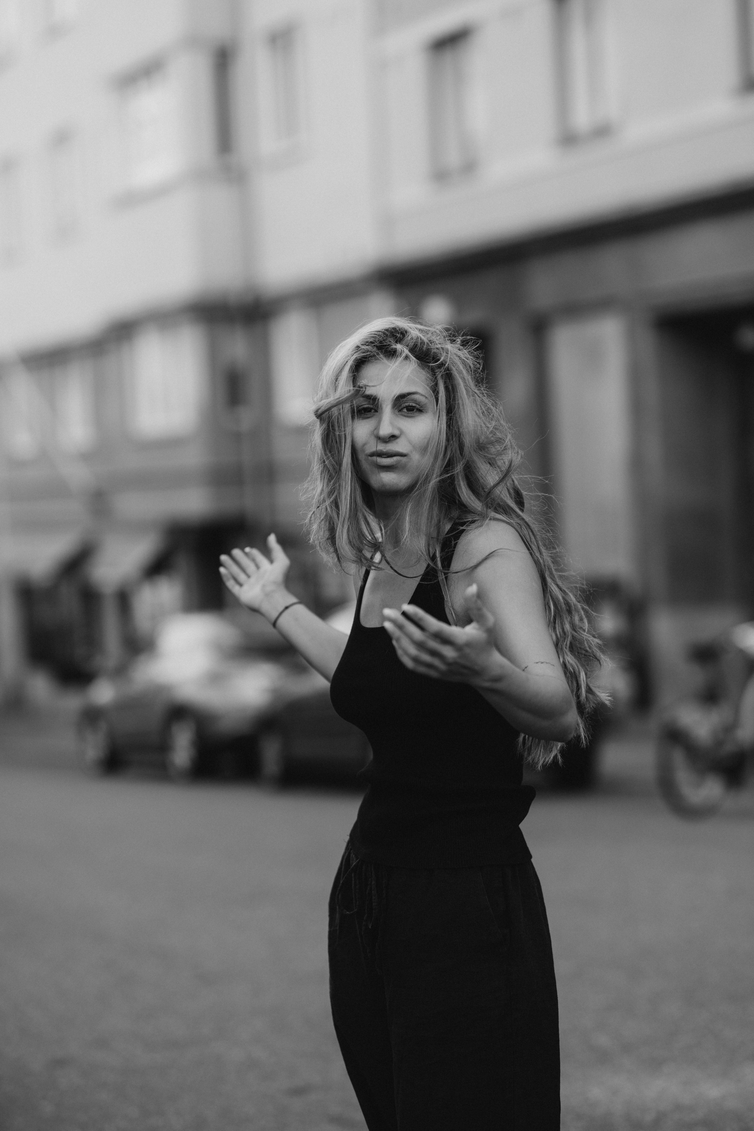 Mitra. Wedding and potrait photographer in Helsinki Vickan O