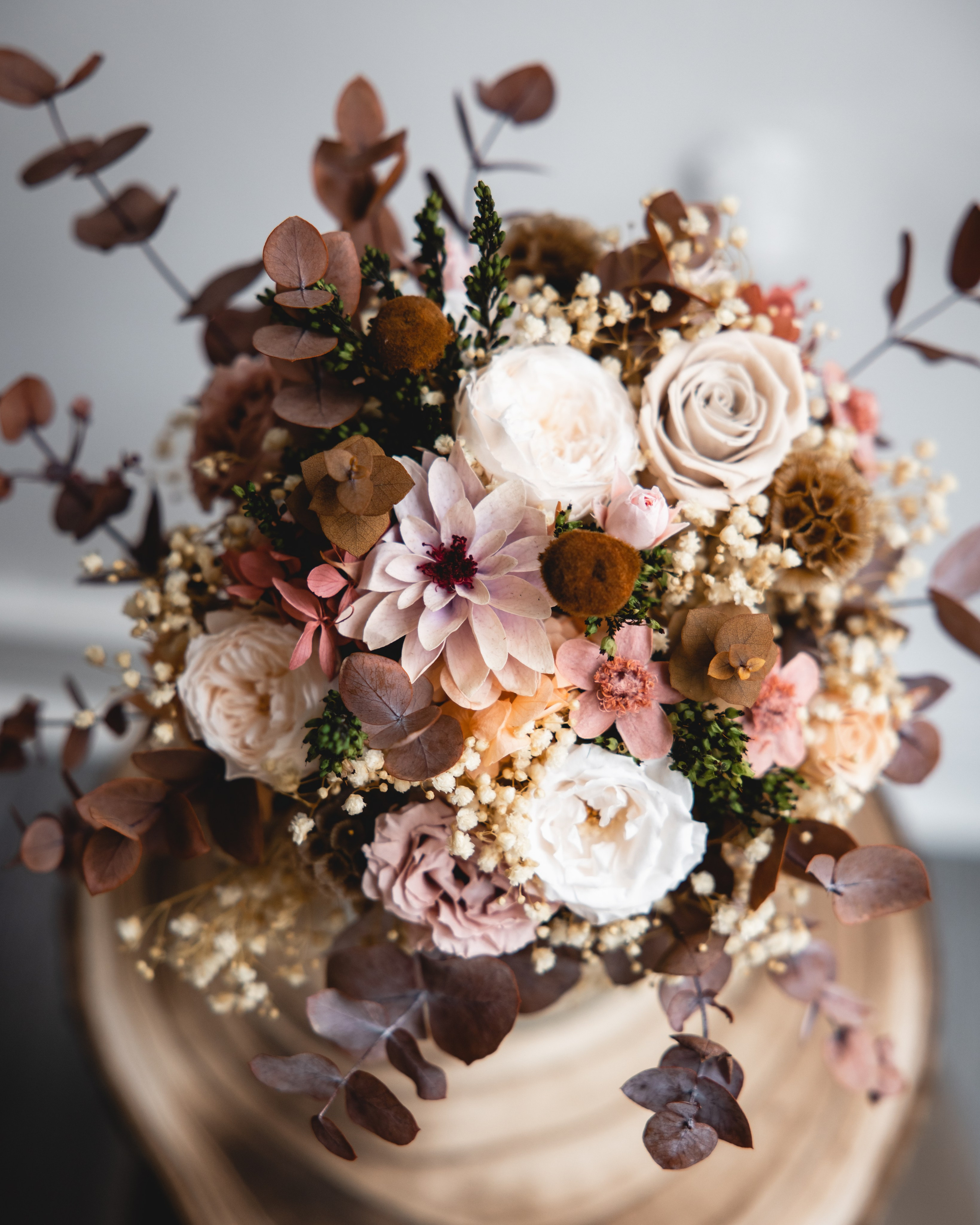 Wow blomster. Professional wedding photographer in Copenhagen, Denmark — Julia Byron
