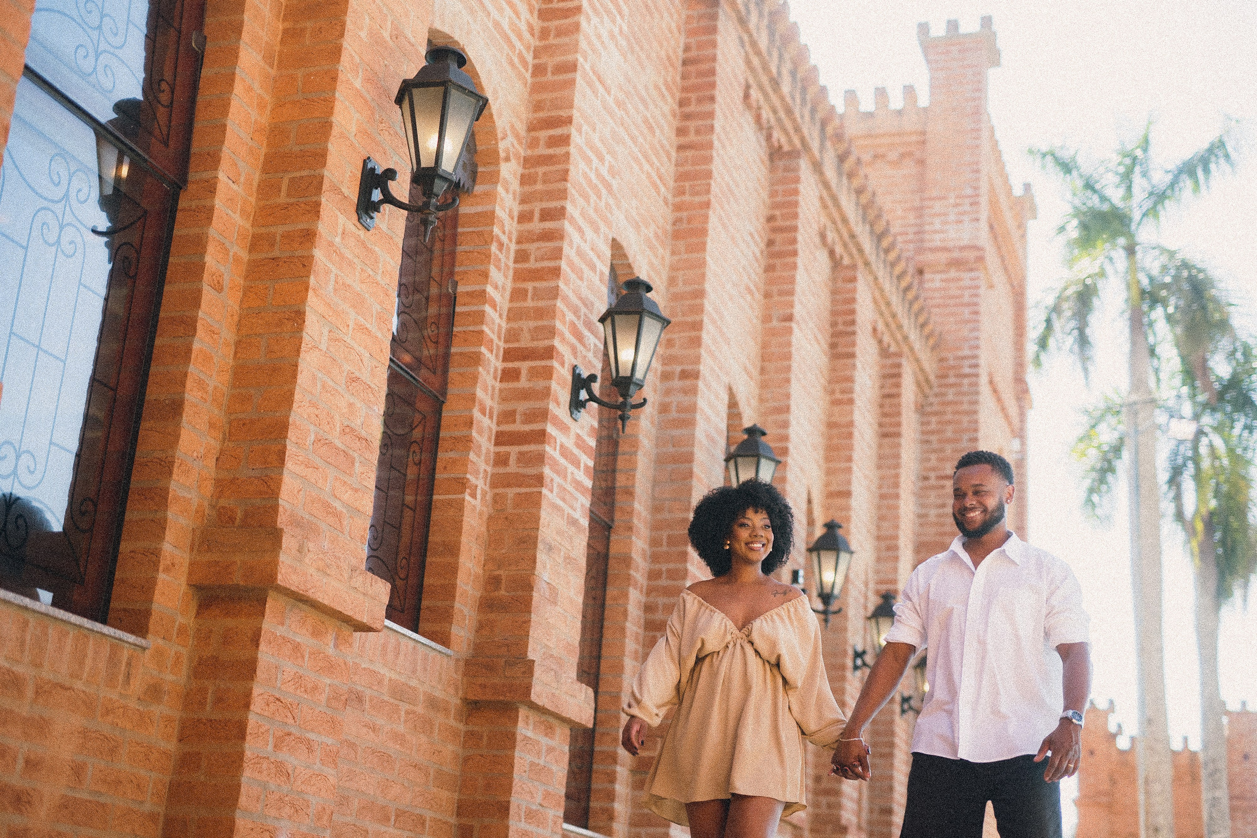 Pré Wedding — Joyce e Murilo (Espaço Muralha). Fotógrafo de casamento e Filmmaker de casamento