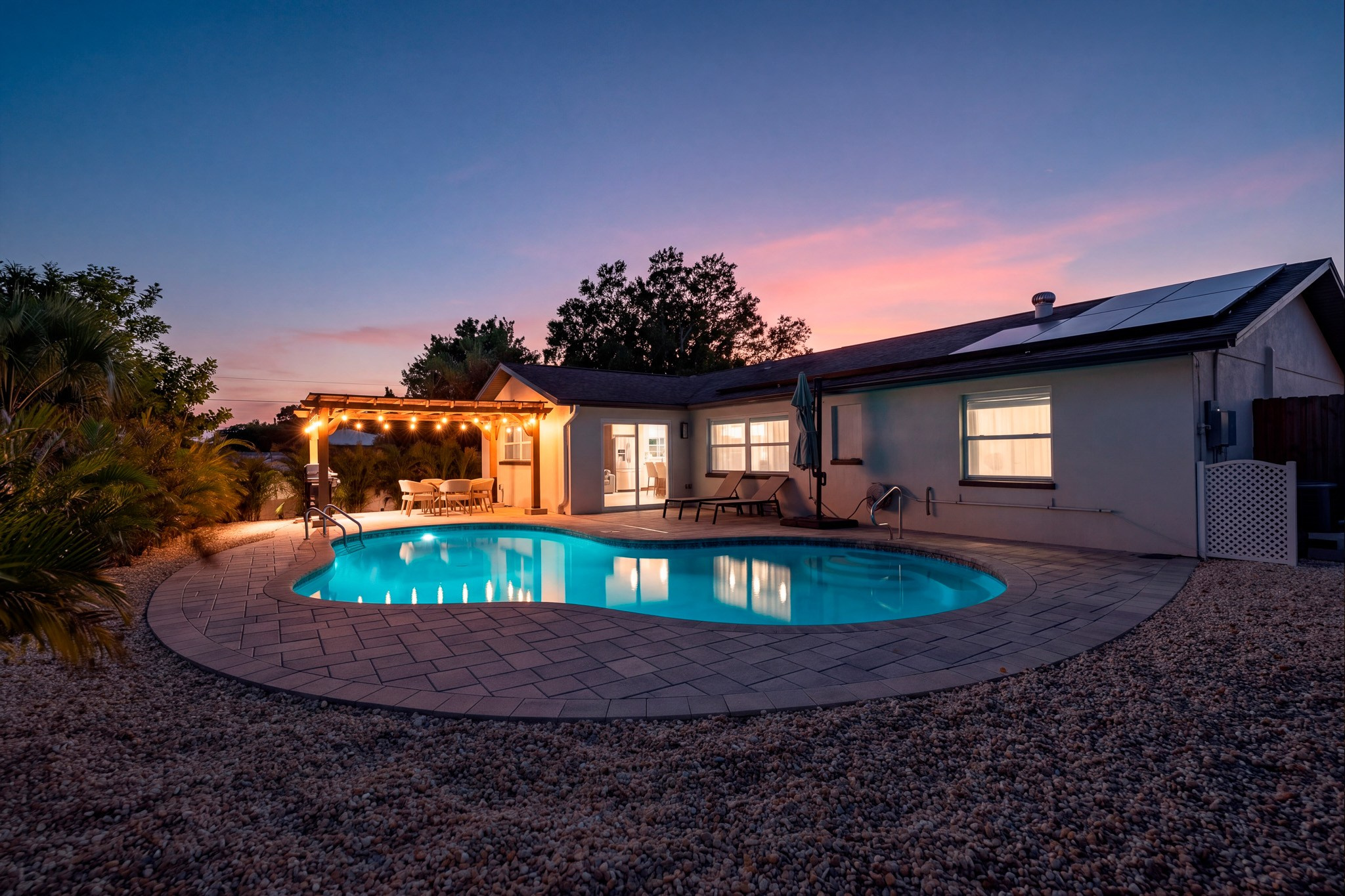 Airbnb: Real Estate 01. Welcome to my video and photo world!
