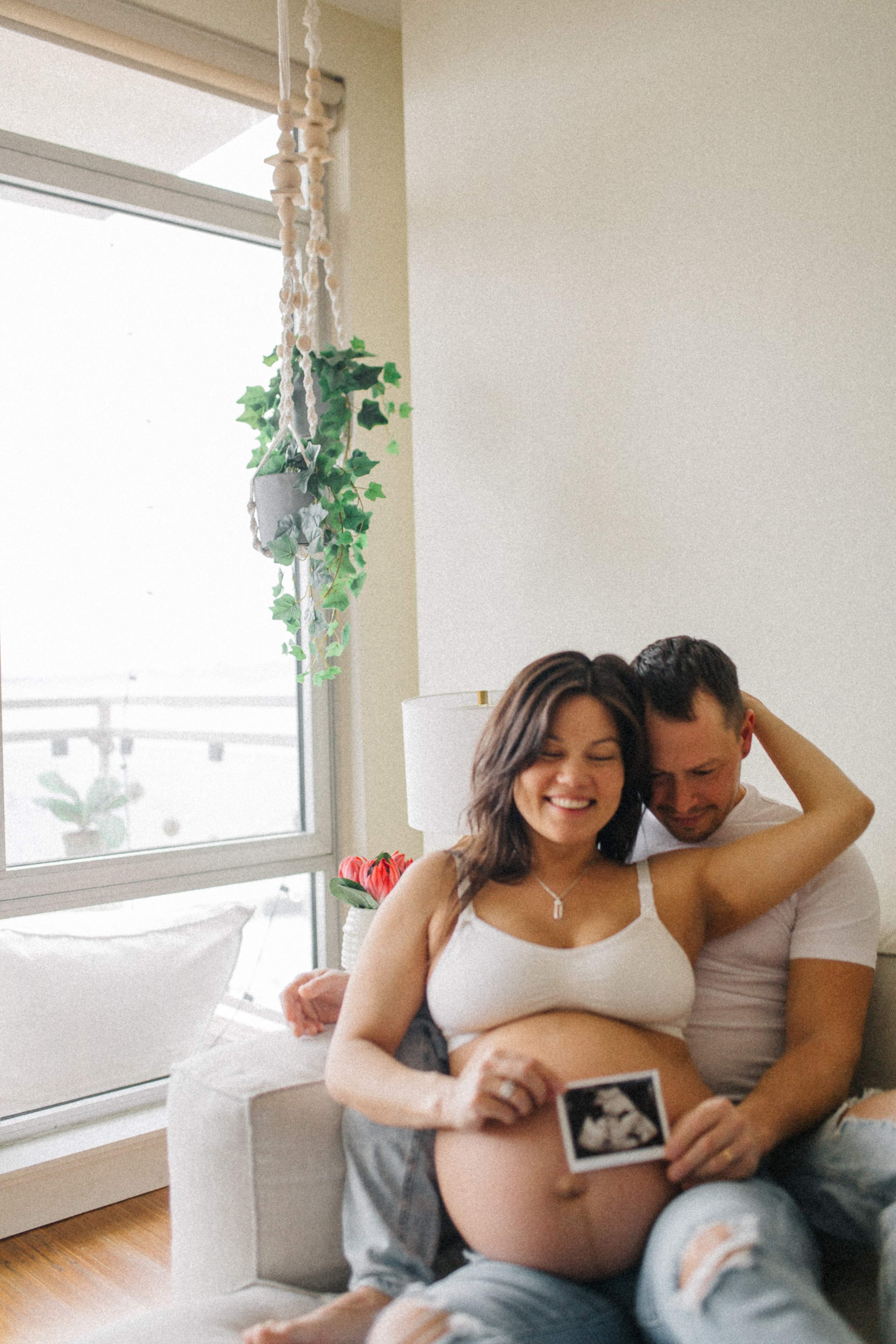 Maternity. Home. Photographer NYC