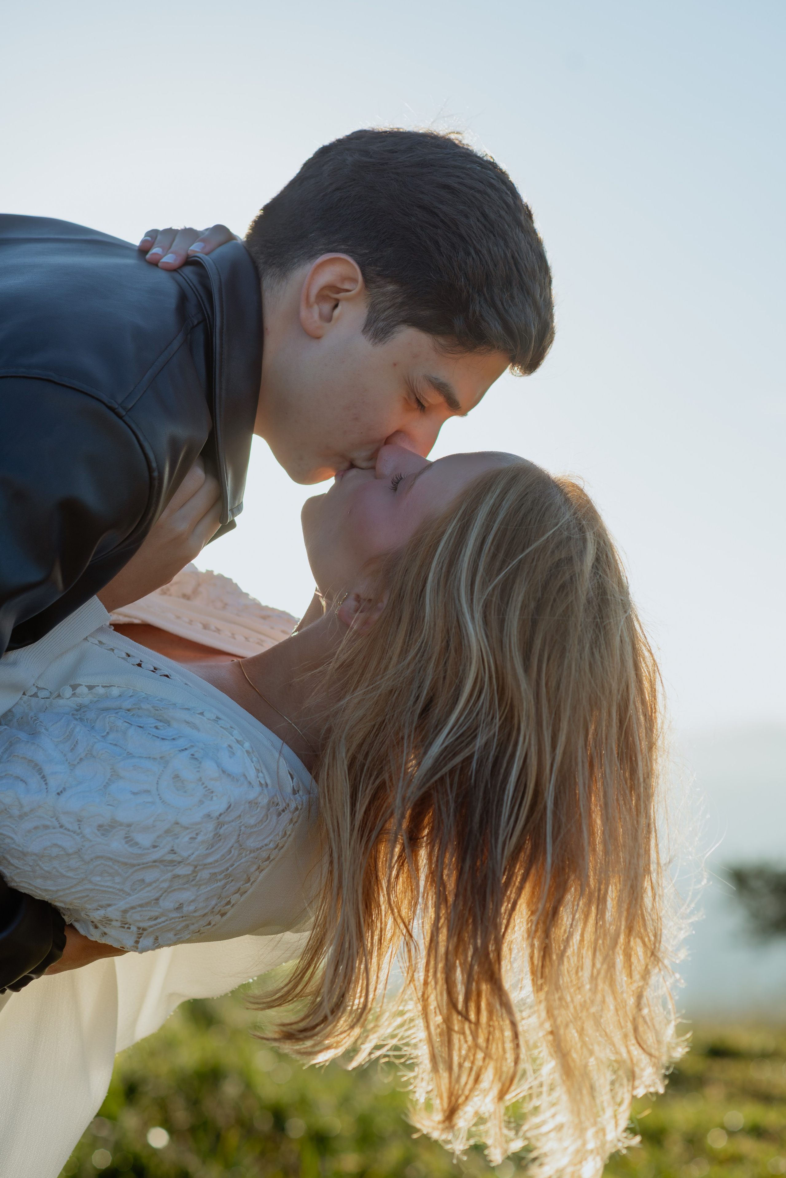 Ensaio Pre-Wedding no Morro do Capuava: Gabi e Raphael | AGA Fotografias. AGA Fotografias | Fotografia de Casamento em São Paulo