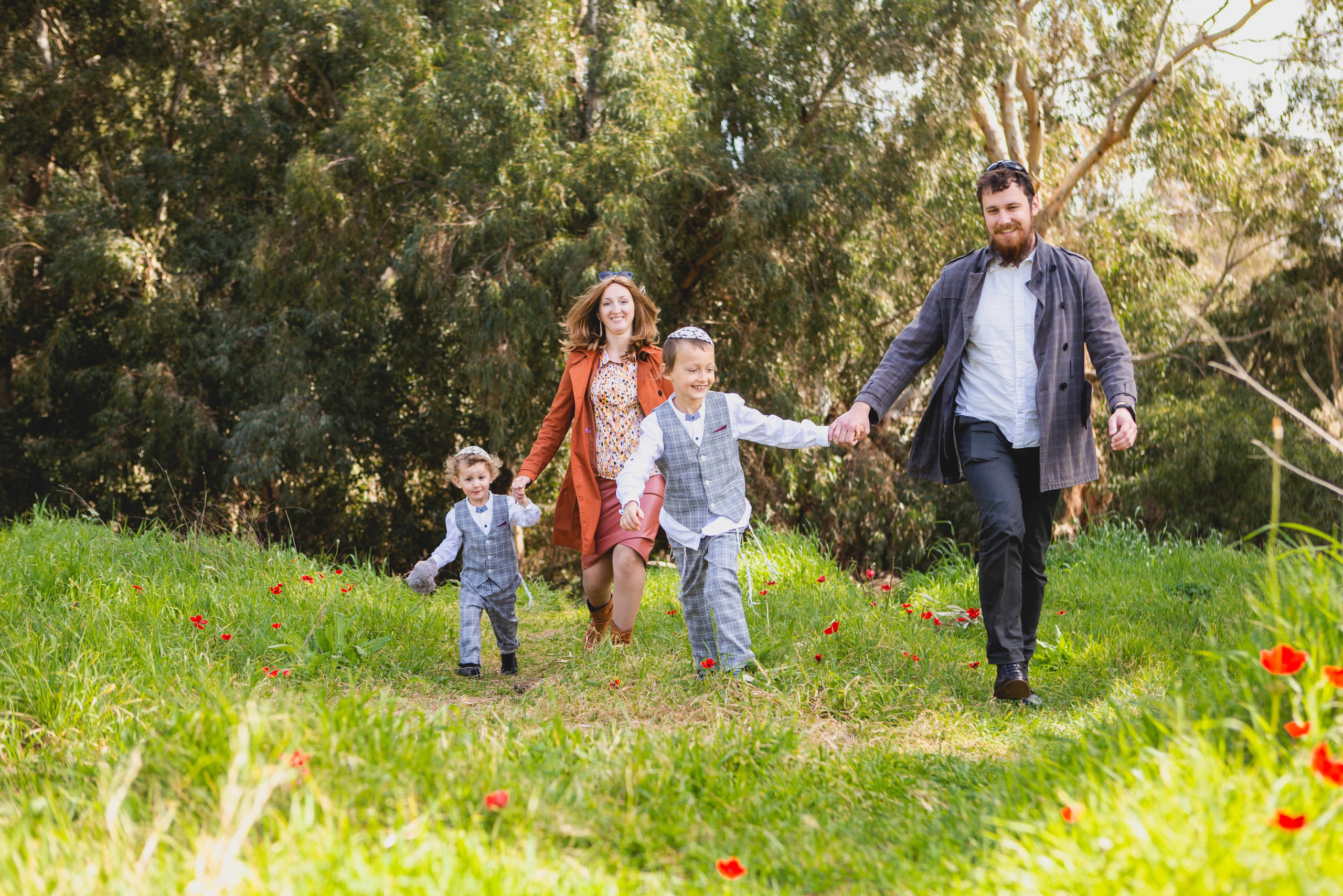 NORTH OF NETANYA. PHOTOGRAPHER IN ISRAEL