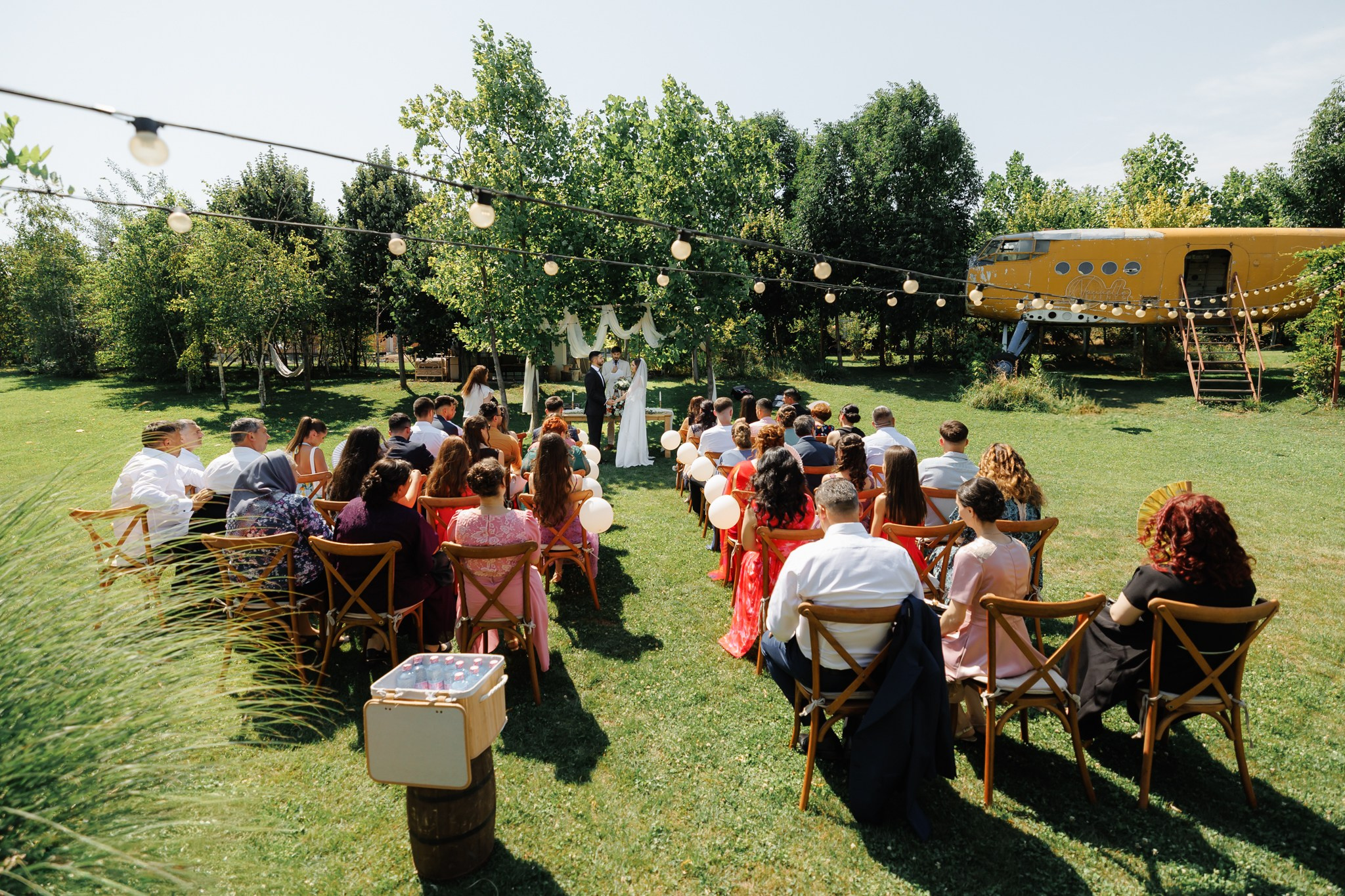 Mihaela si Nicolae - Nunta in locatie in aer liber la Nouvelle Events. Fotograf nunta Bucuresti - Manu Ivanciu | Fotograf botez