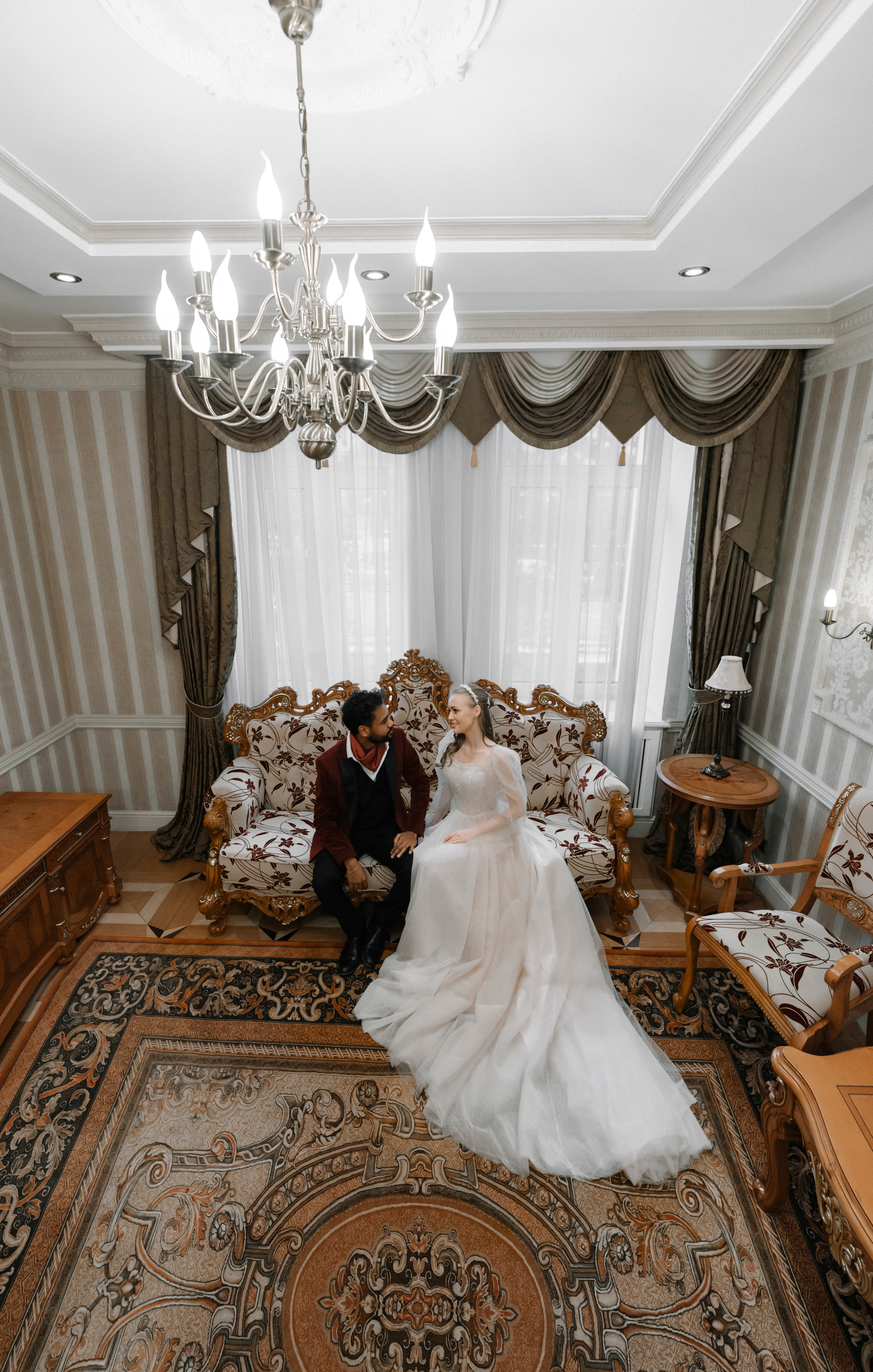 Bridgertonów. Kreatywność na granicy wesela. Fotograf w Krakowie/Europie Weronika Stoma