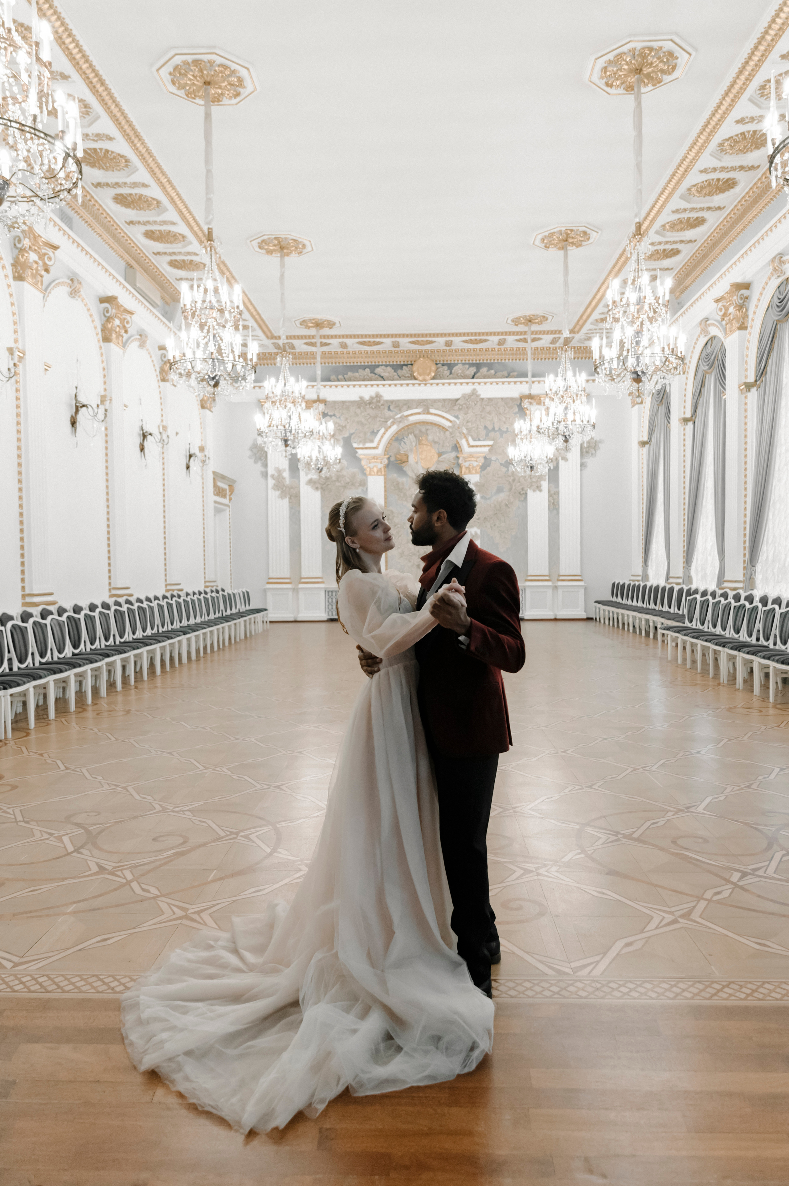 Bridgertonów. Kreatywność na granicy wesela. Fotograf w Krakowie/Europie Weronika Stoma