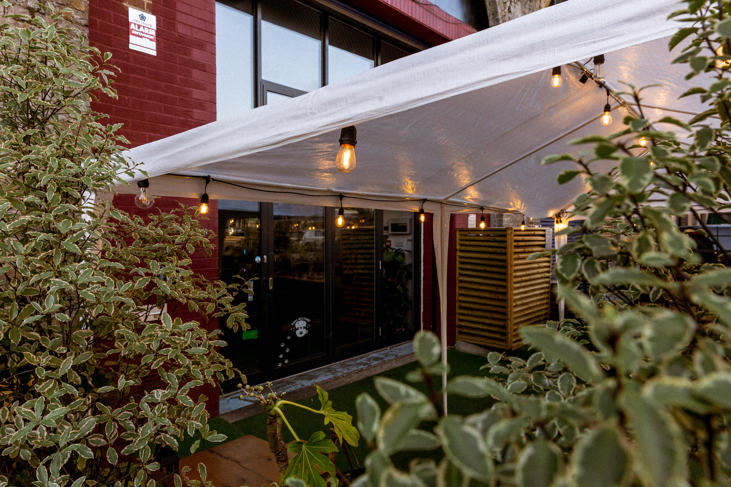 Amy Louise & Eric — London. December, 2023. Timeless Wedding & Event Photography — based London, working across Europe