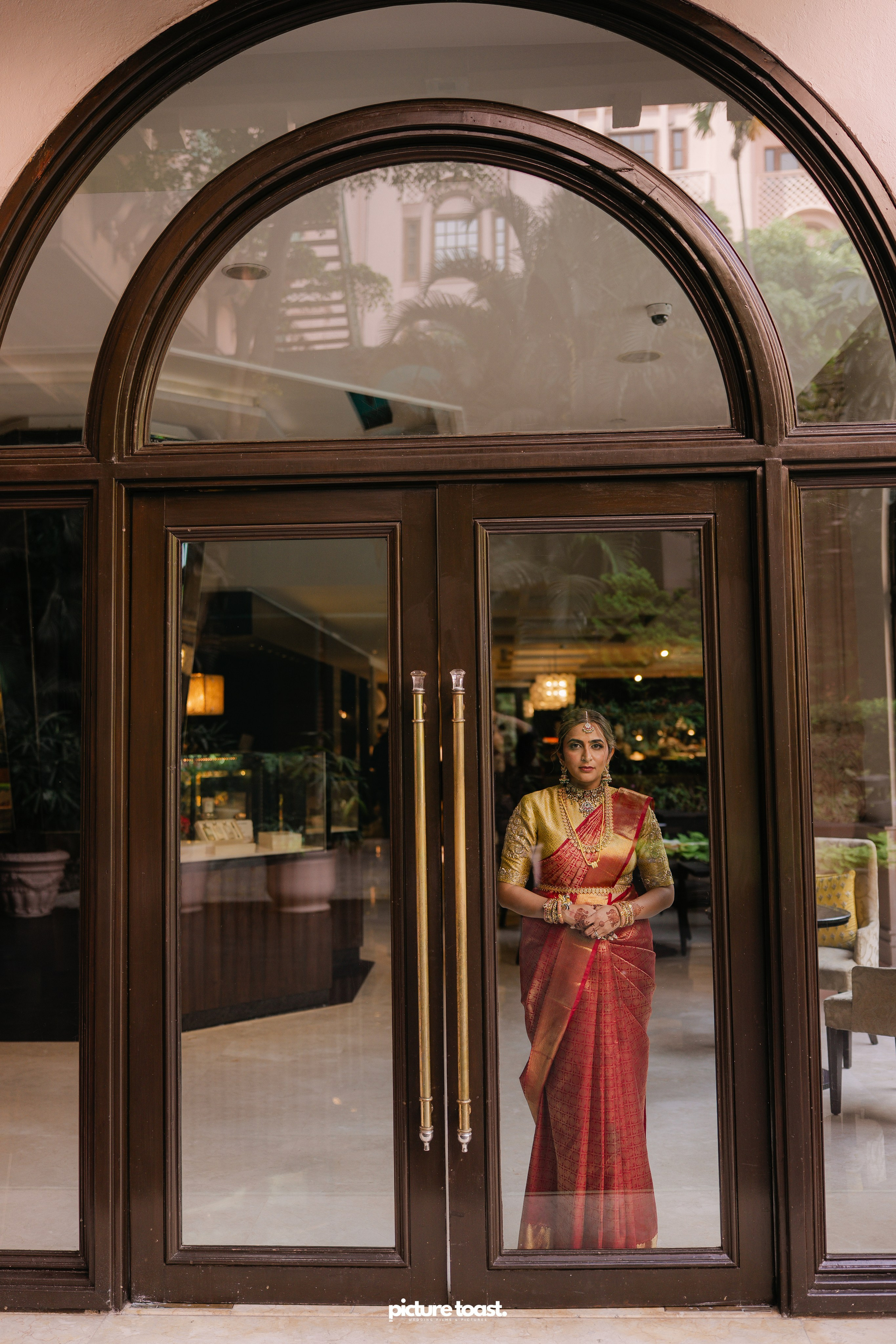 South Indian Wedding Ft. Aashna & Rajiv. Fine art Wedding Photographers in India & Canada