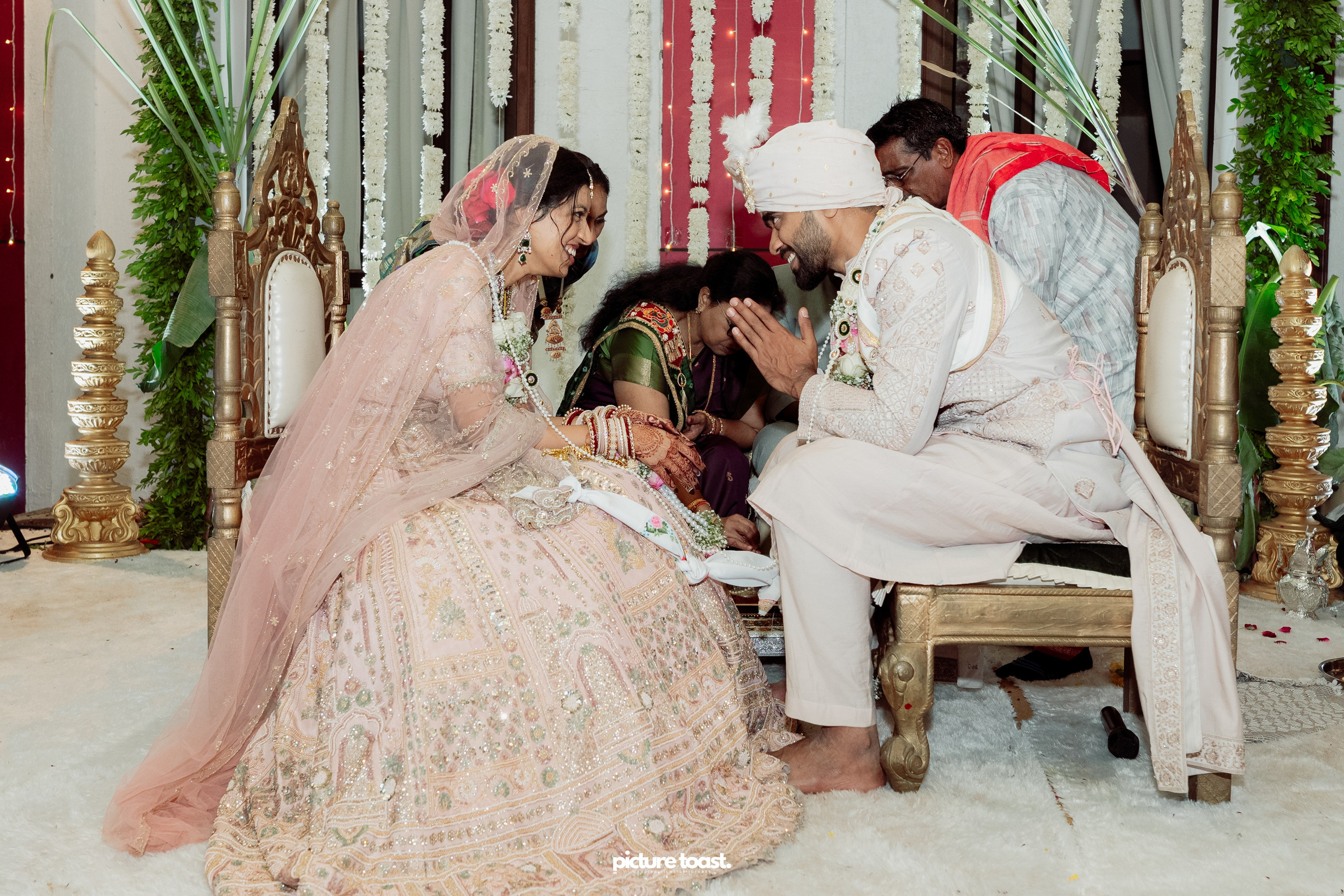 Gujarathi Wedding! Ft. Sahil & Thanima. Fine art Wedding Photographers in India & Canada
