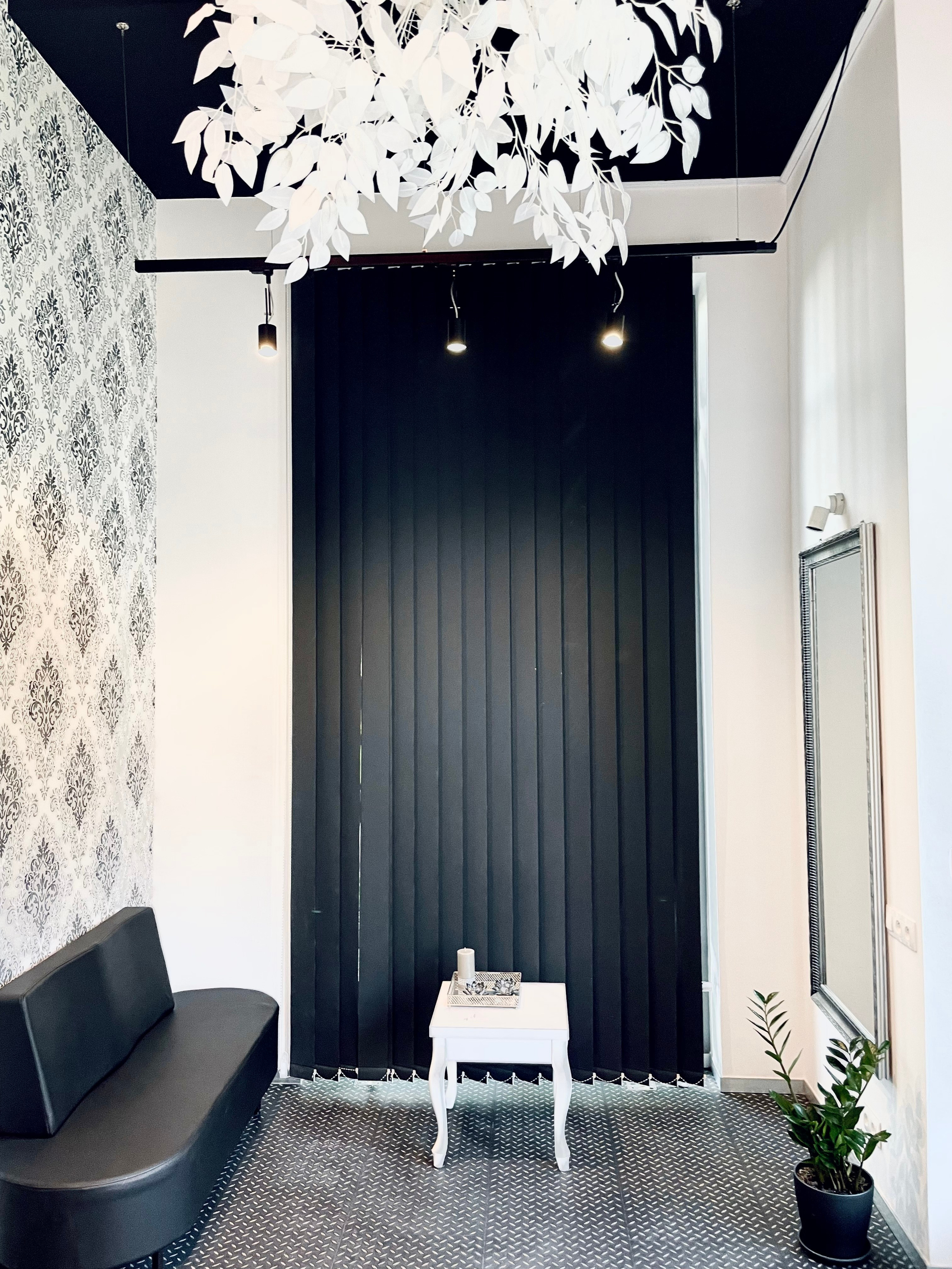 Салон красоты под аренду мест. Photographer in Warsaw Alena Valnai