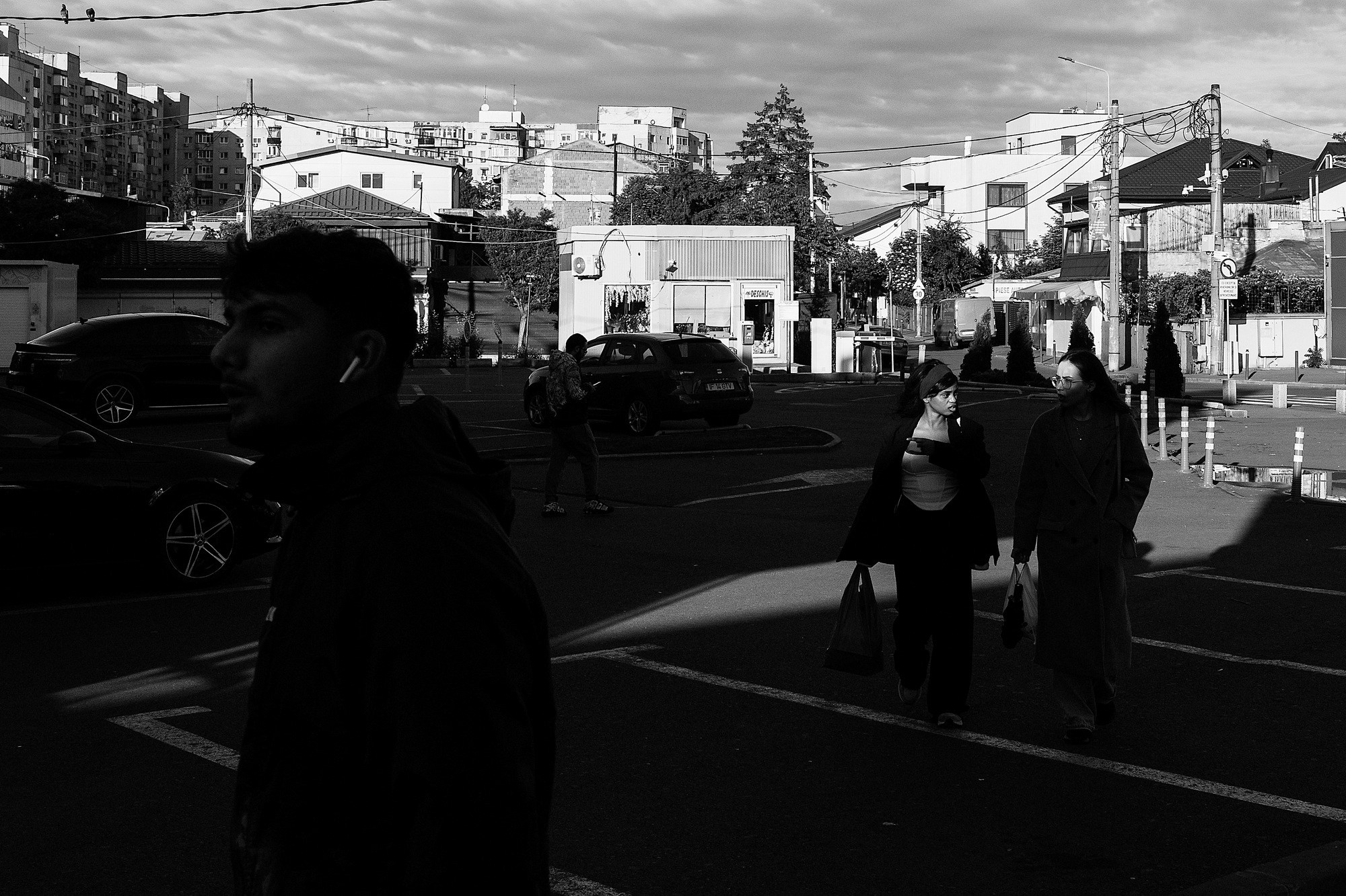 Monochrome. A Creative Insight | Catalin Nastase