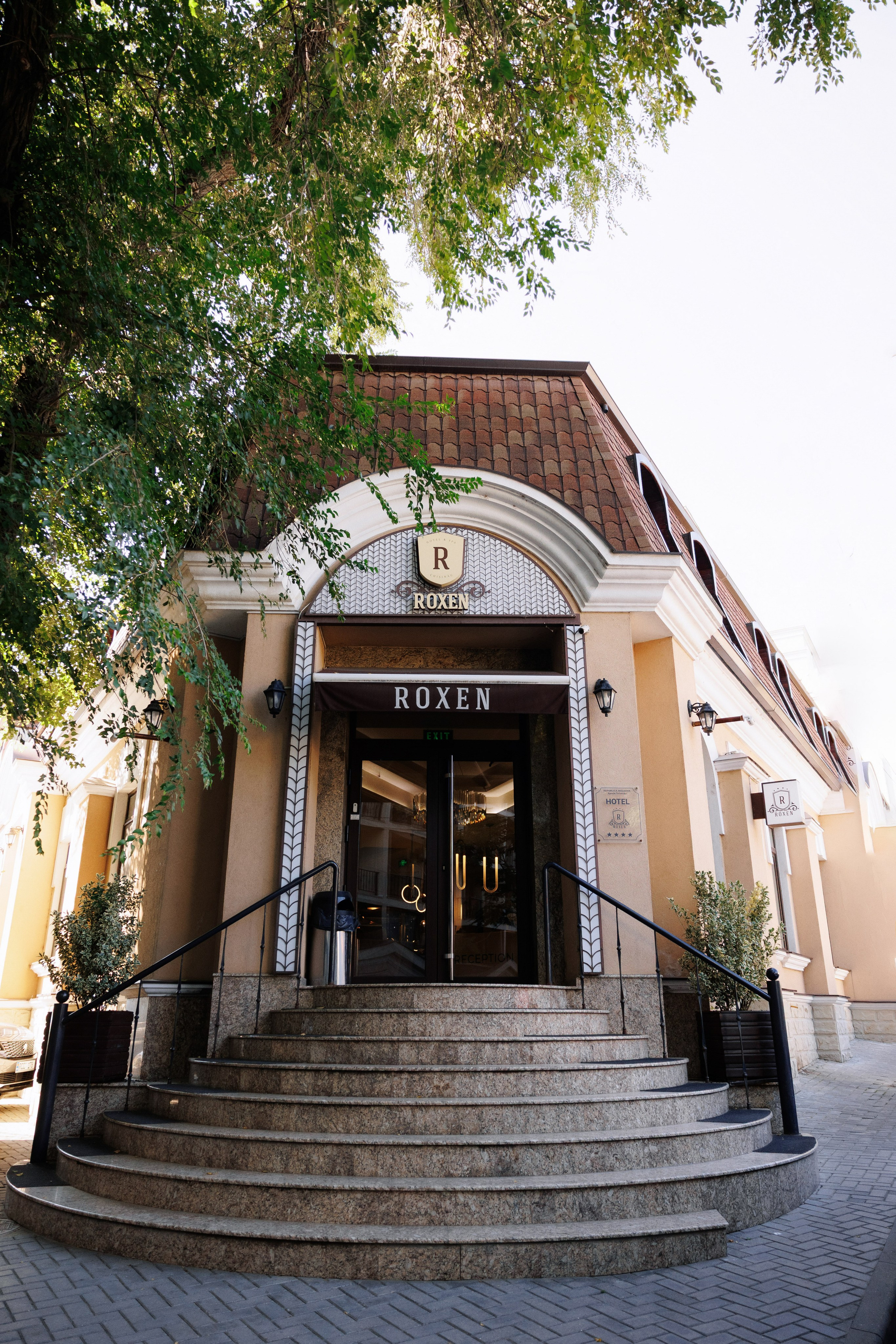 Dragoste povestită de noi. Servicii Foto Video în Chișinău și Europa ID-Brothers